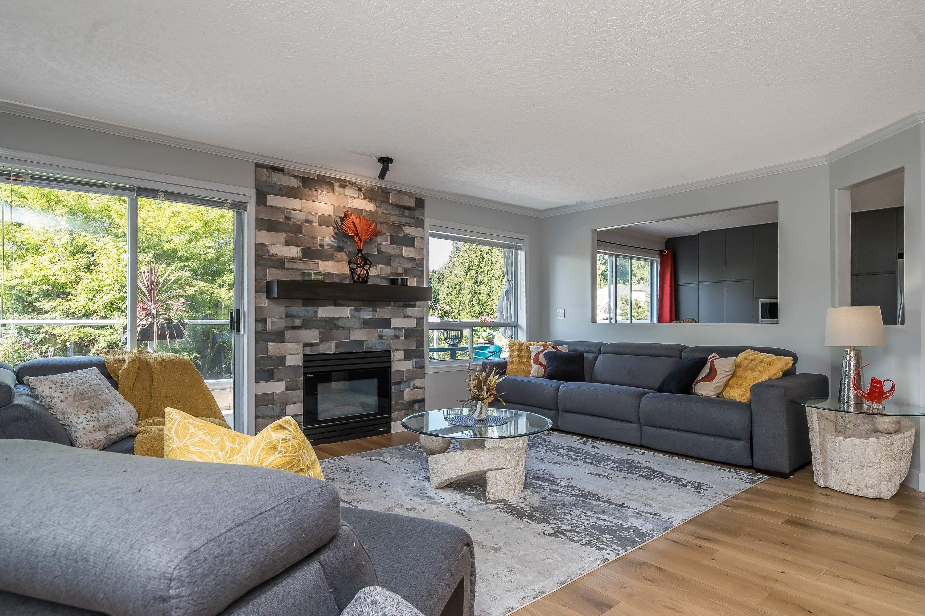 









4001


Old Clayburn

Road, 79,
Abbotsford,




BC
V3G 1C5

