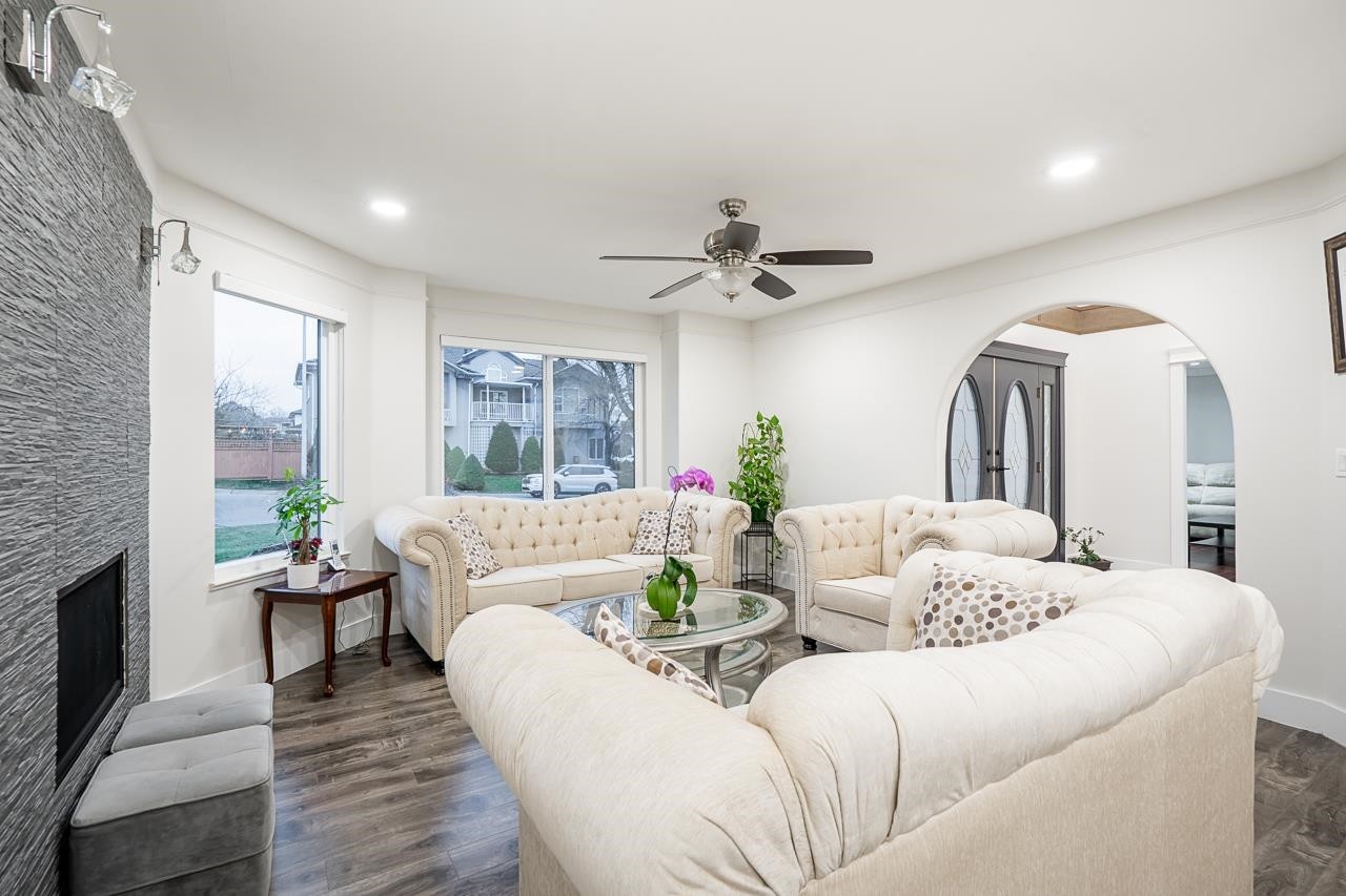 









8375


151

Street,
Surrey,




BC
V3S 8H9

