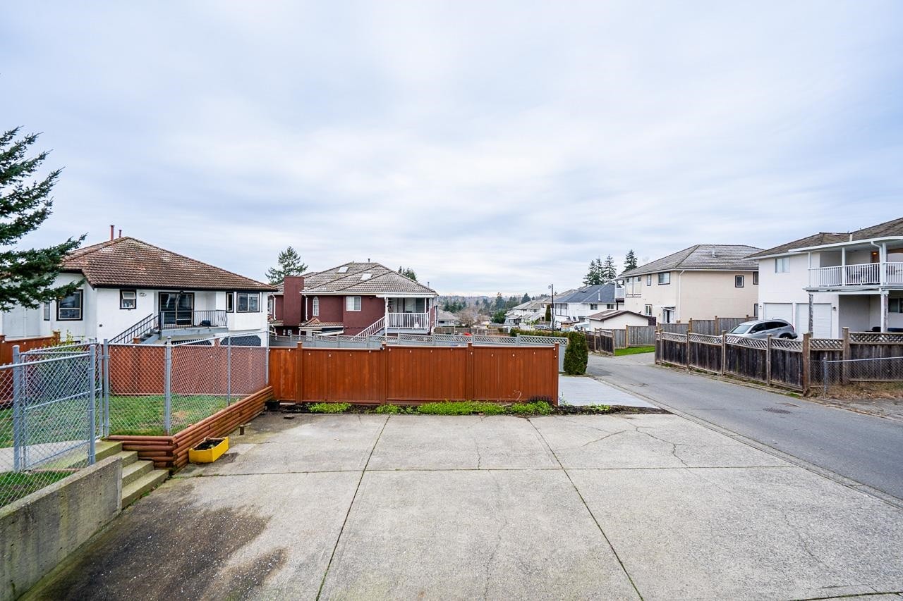 









8375


151

Street,
Surrey,




BC
V3S 8H9


