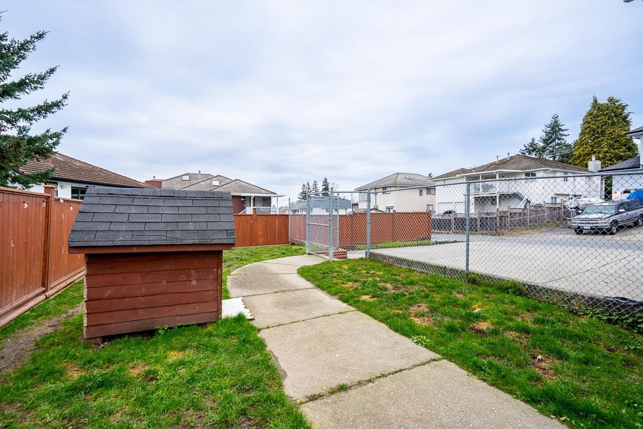 









8375


151

Street,
Surrey,




BC
V3S 8H9

