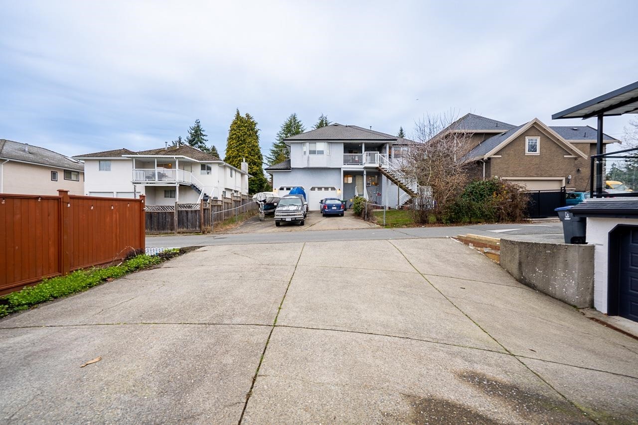 









8375


151

Street,
Surrey,




BC
V3S 8H9


