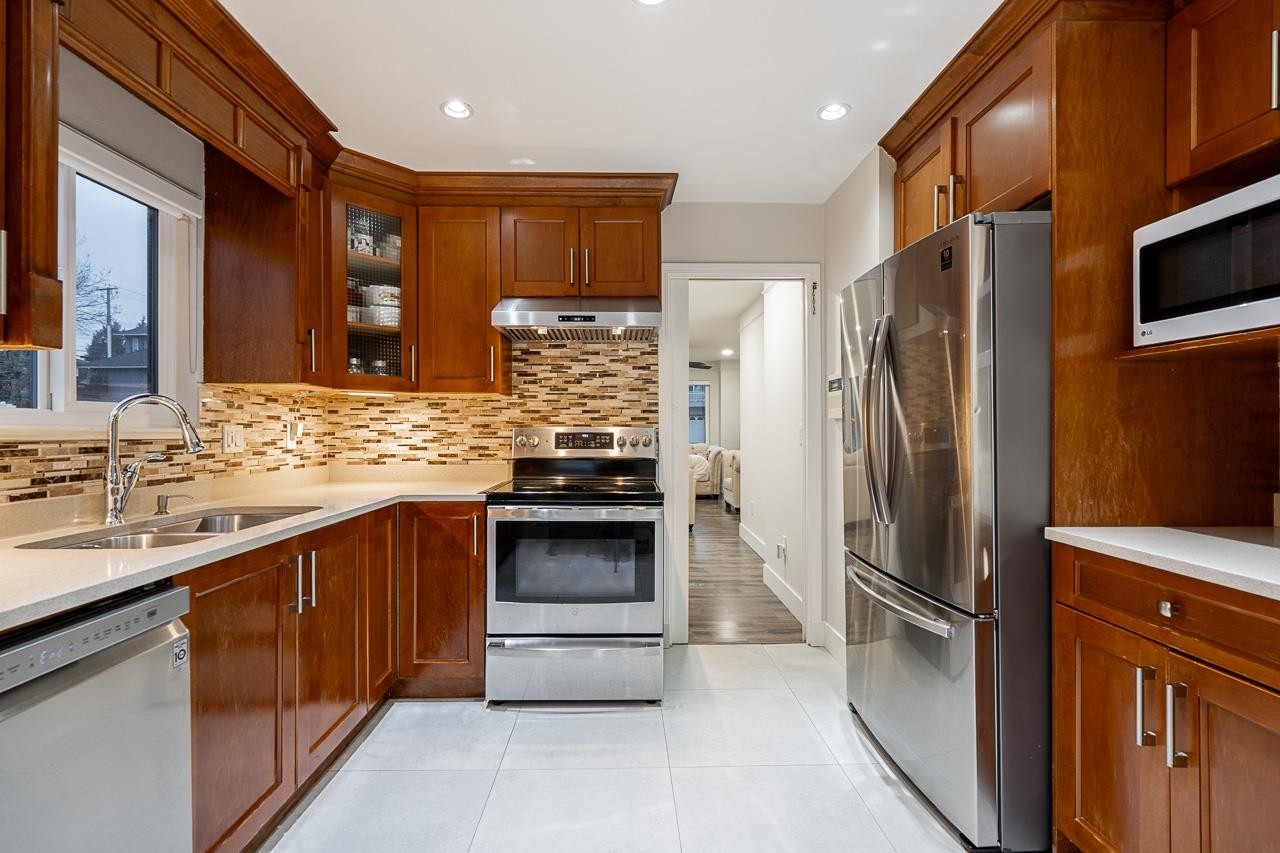 









8375


151

Street,
Surrey,




BC
V3S 8H9


