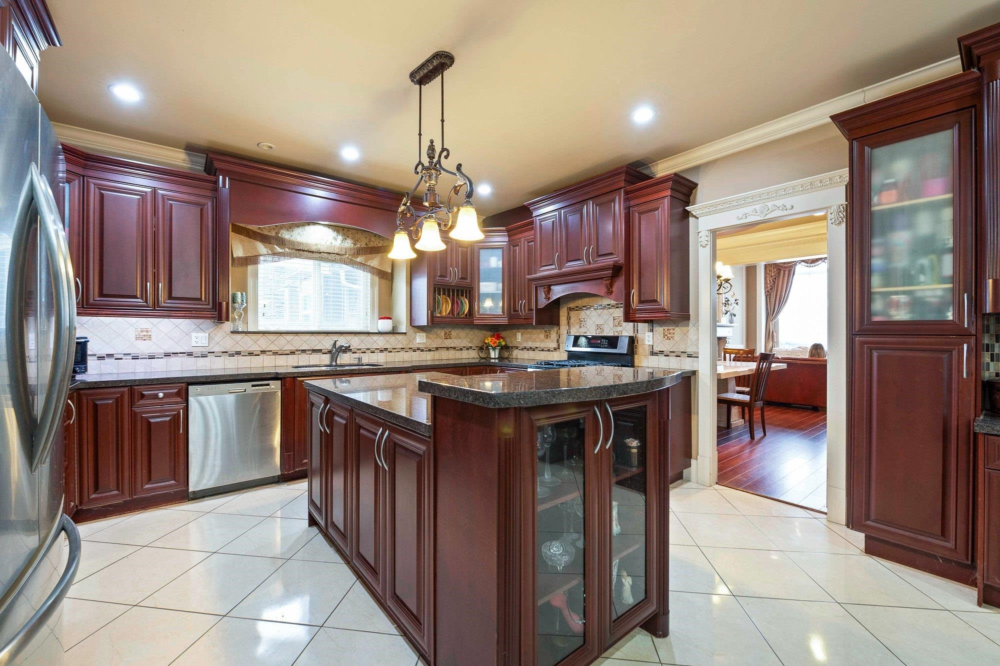 









2898


Station

Road,
Abbotsford,




BC
V4X 0A4

