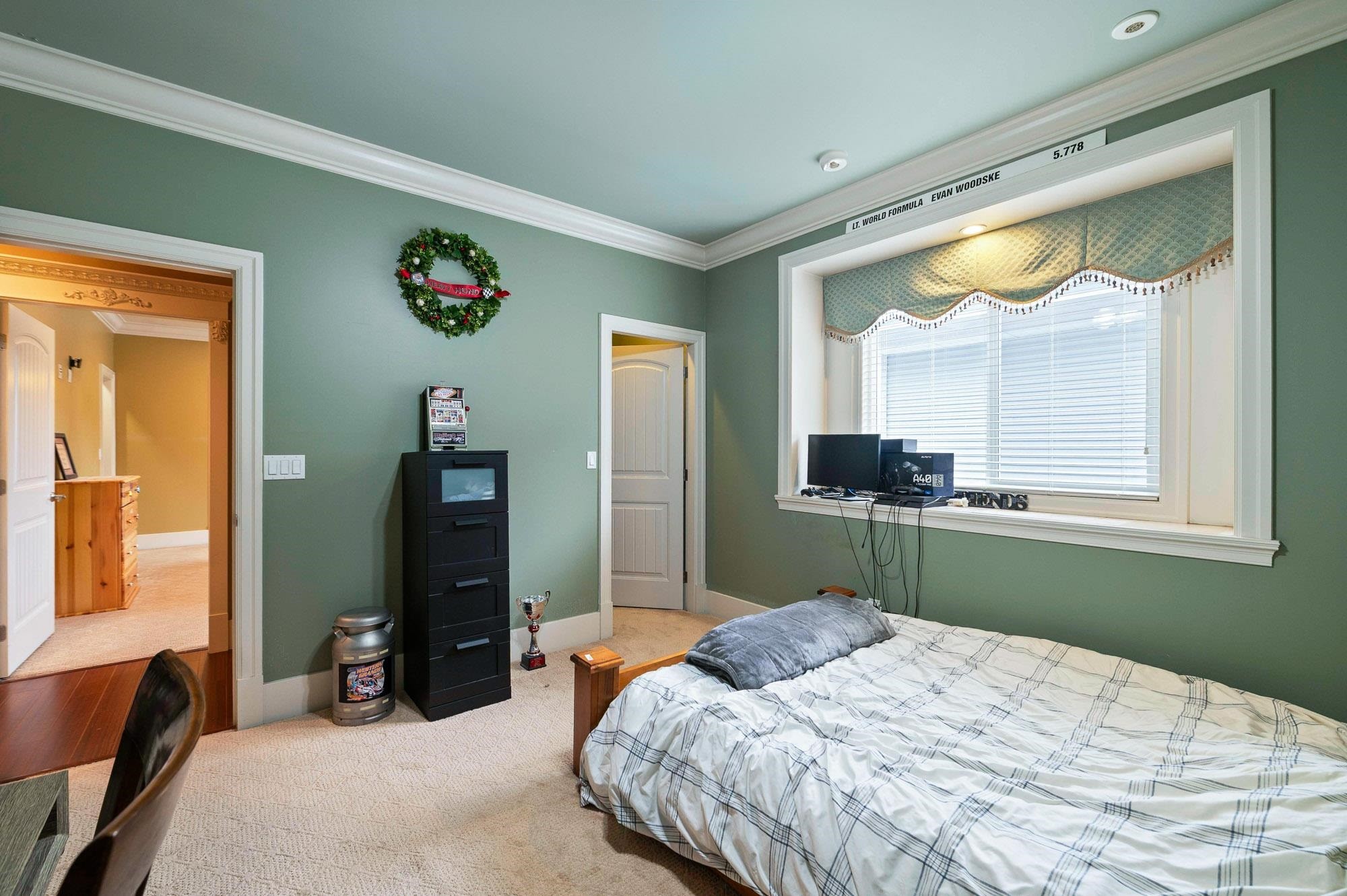









2898


Station

Road,
Abbotsford,




BC
V4X 0A4

