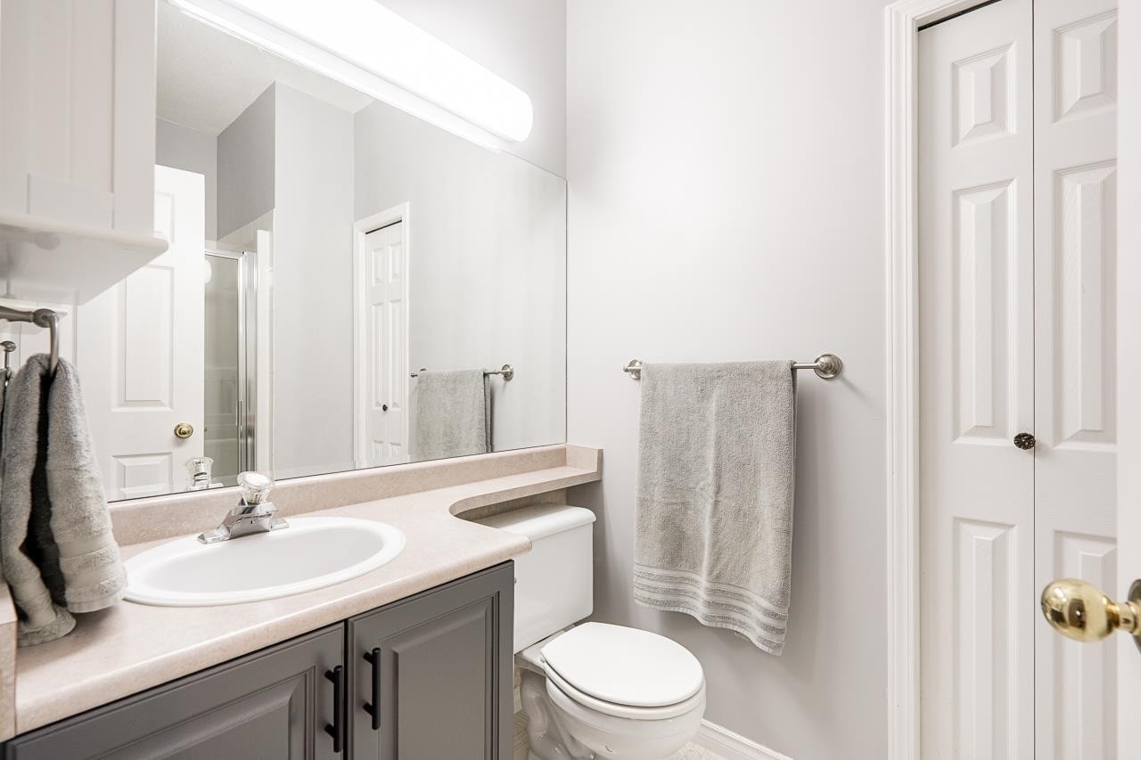 









18939


65

Avenue, 30,
Surrey,




BC
V3S 8Y2

