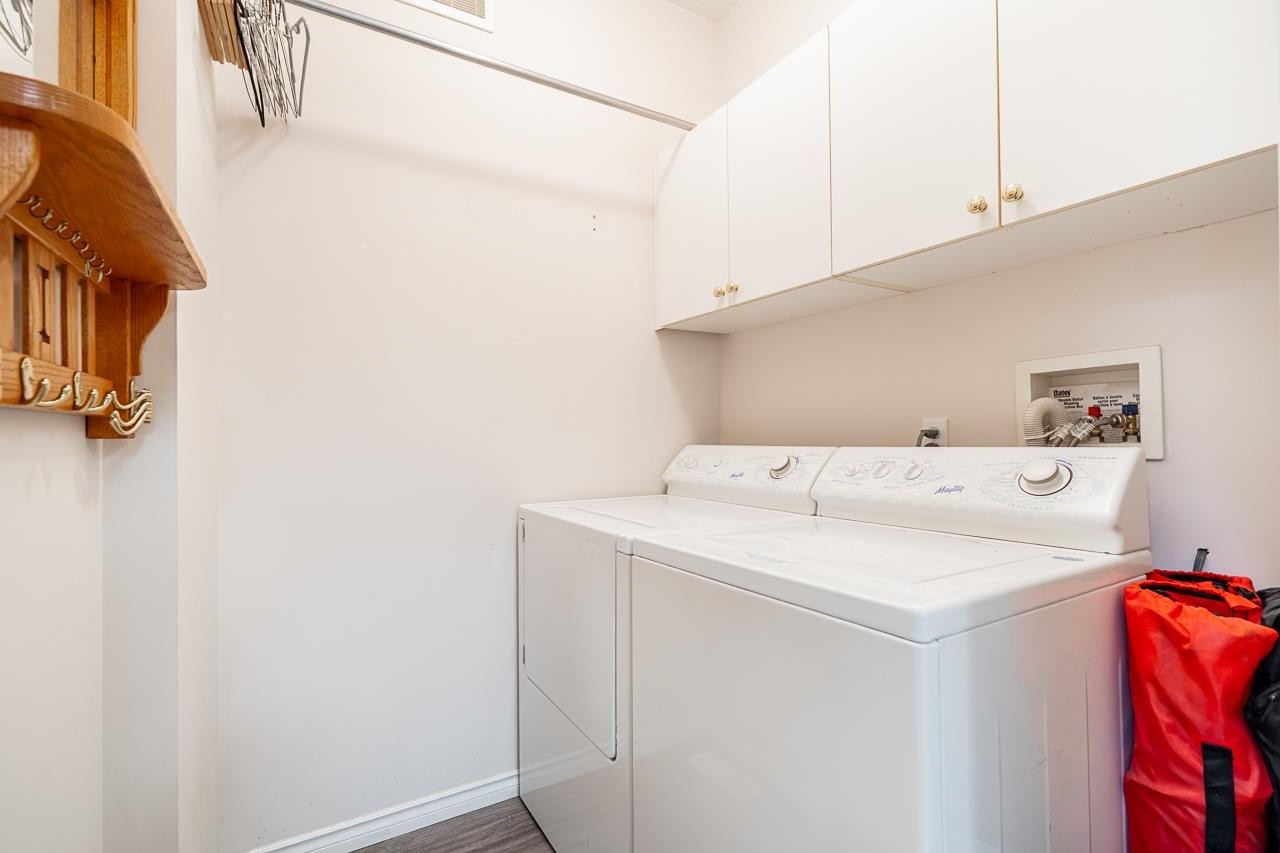 









18939


65

Avenue, 30,
Surrey,




BC
V3S 8Y2

