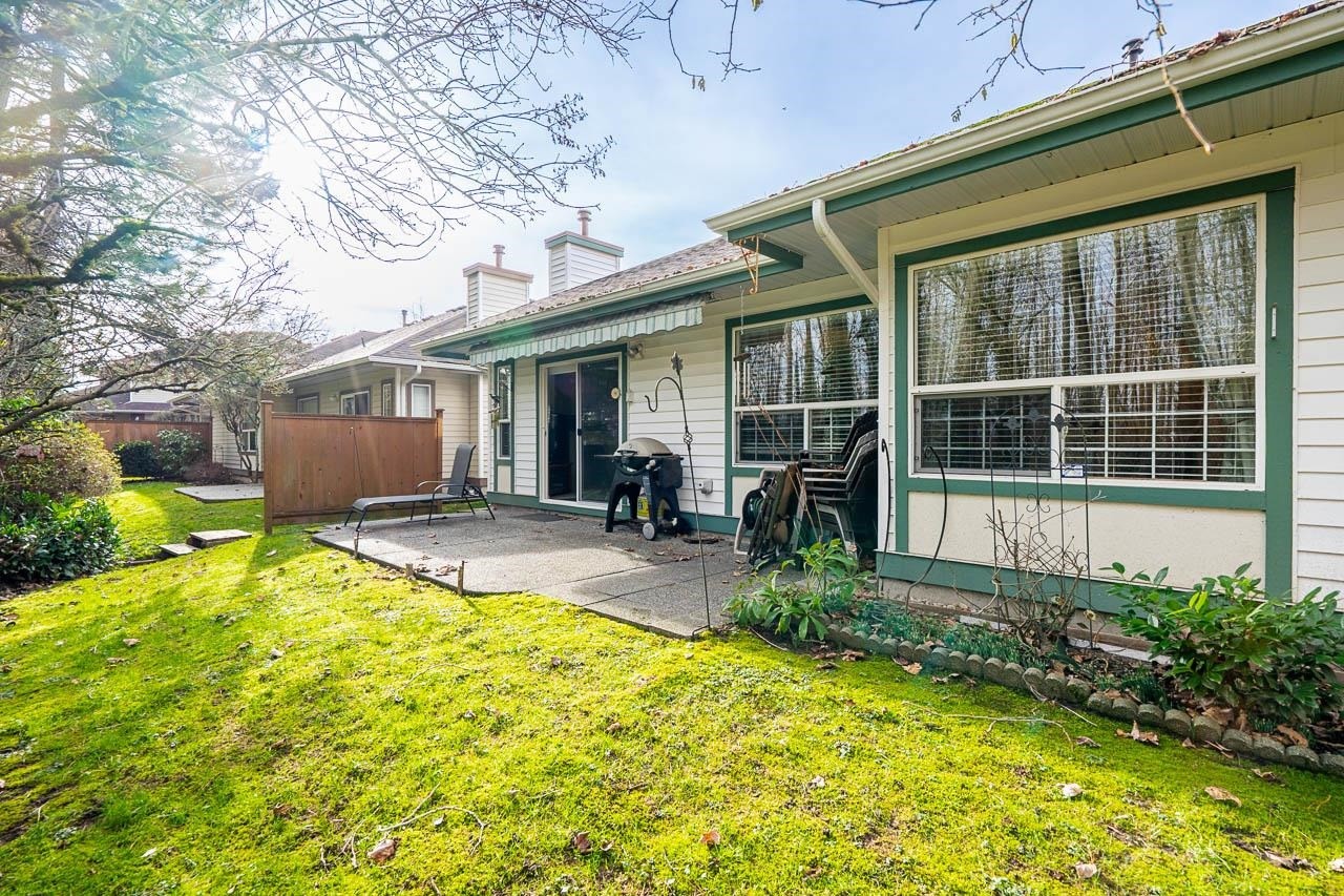 









18939


65

Avenue, 30,
Surrey,




BC
V3S 8Y2

