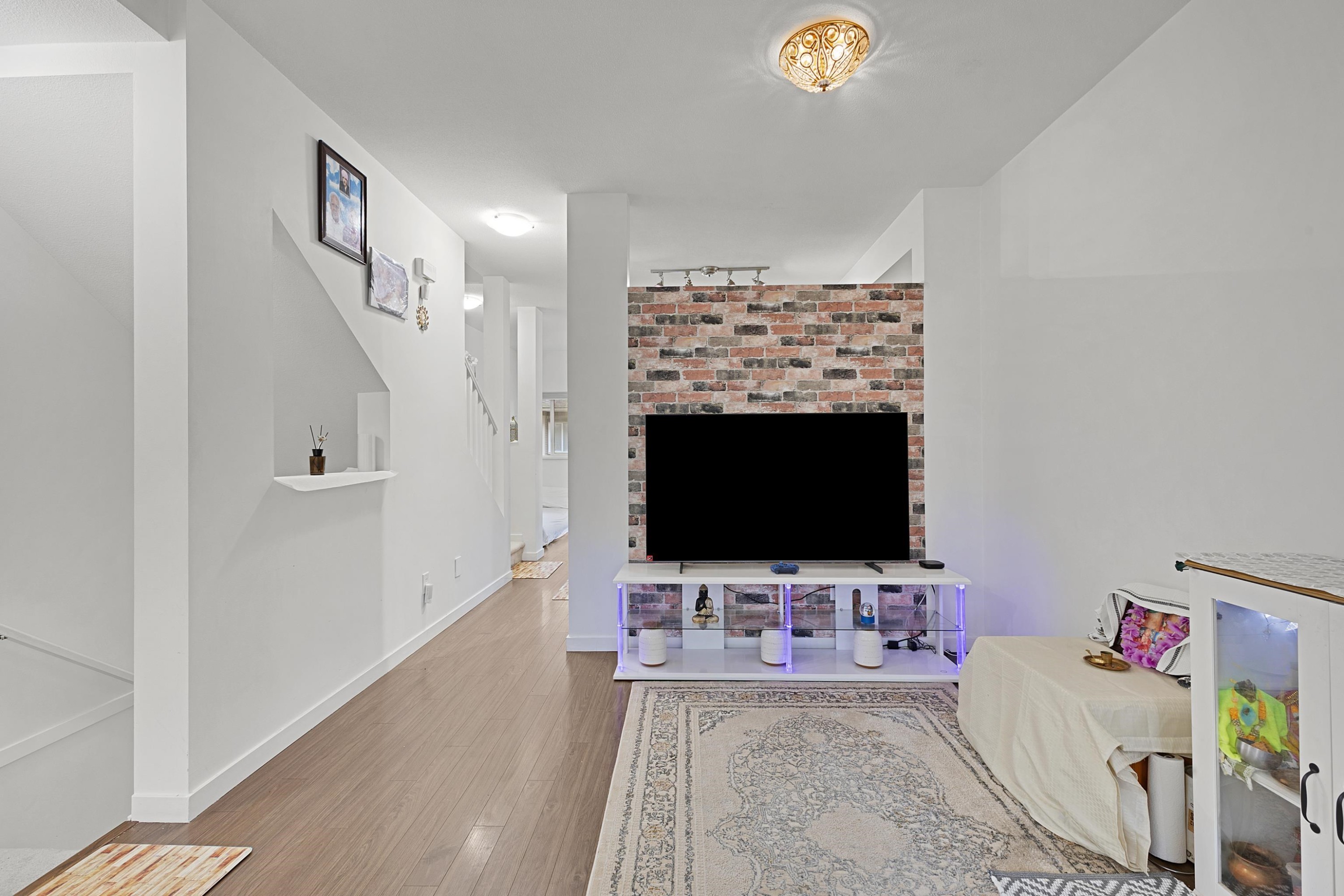 









18701


66

Avenue, 166,
Surrey,




BC
V3S 4P3

