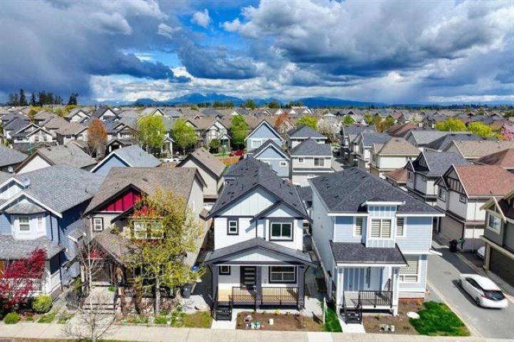 









19109


67

Avenue,
Surrey,




BC
V4N 6A4

