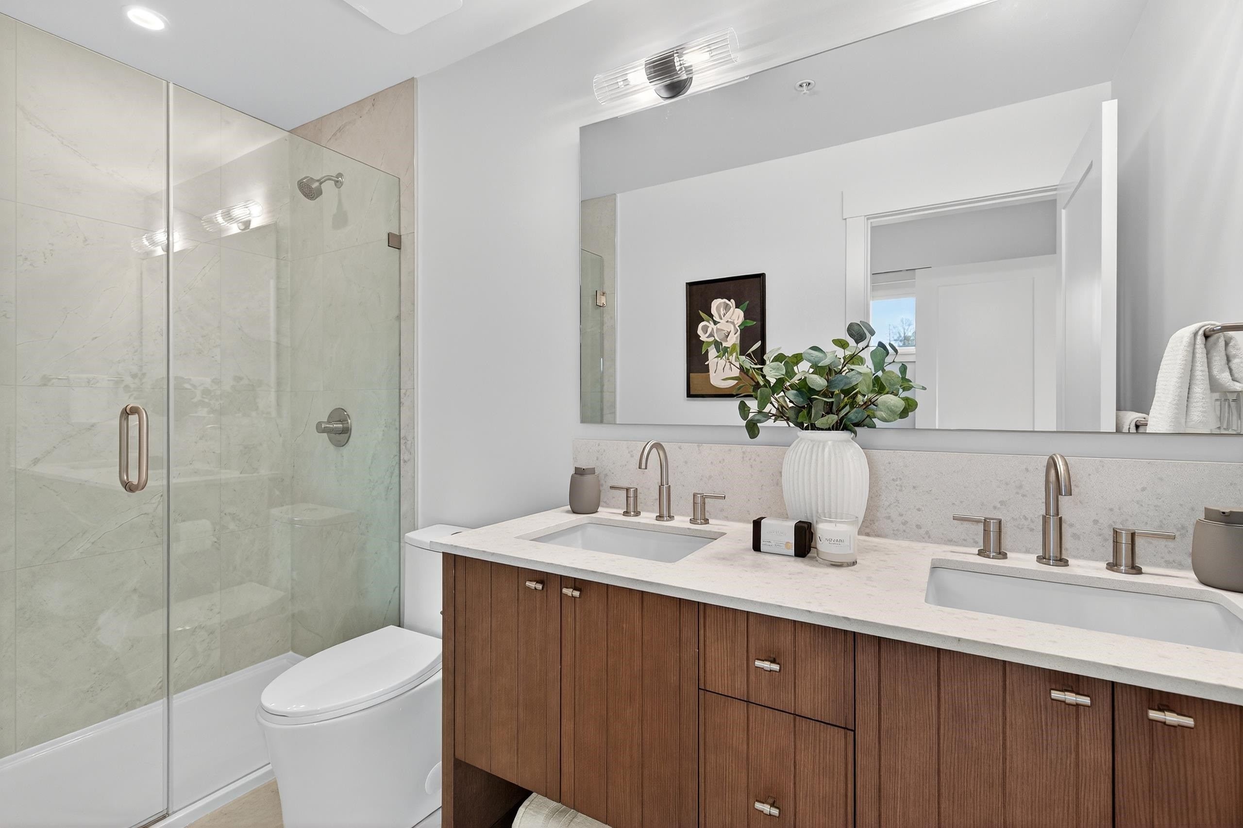 









6828


208a

Street, 6,
Langley,




BC
V2Y 2R7

