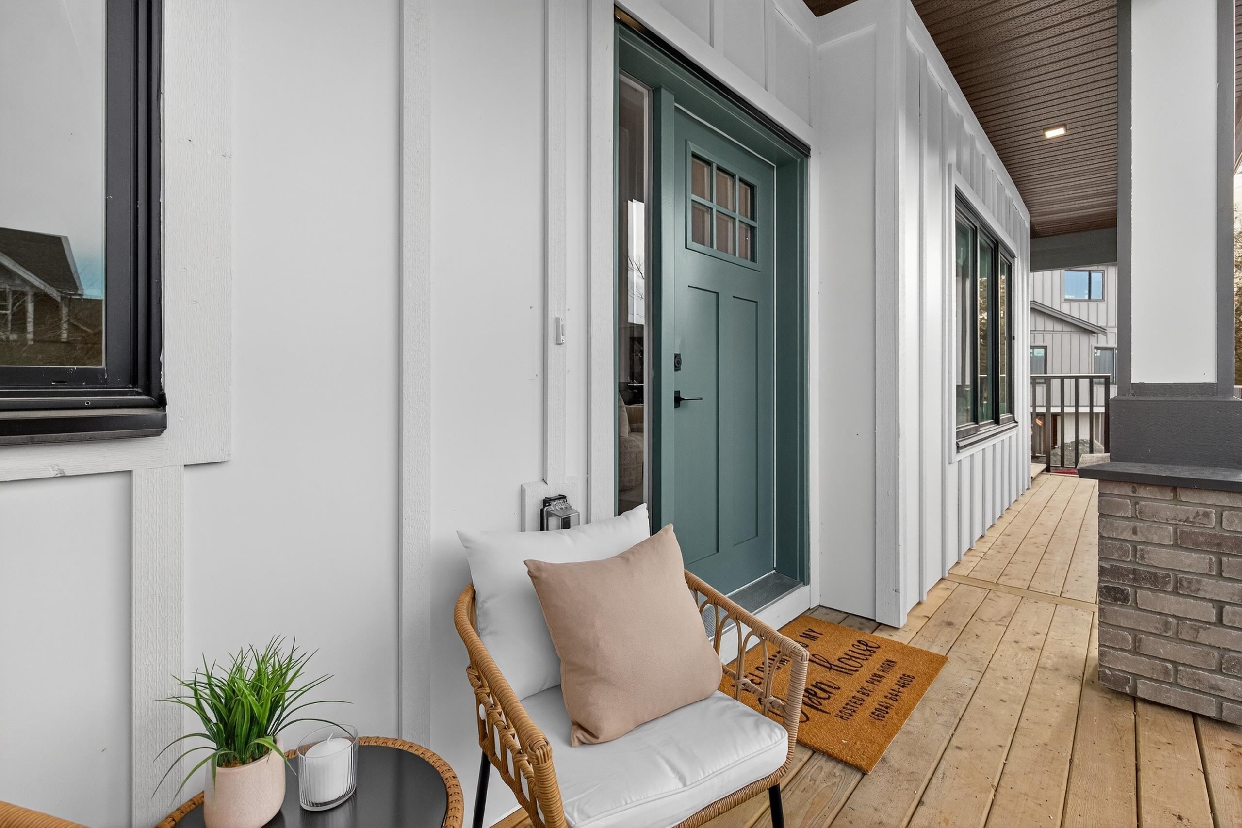 









6828


208a

Street, 6,
Langley,




BC
V2Y 2R7

