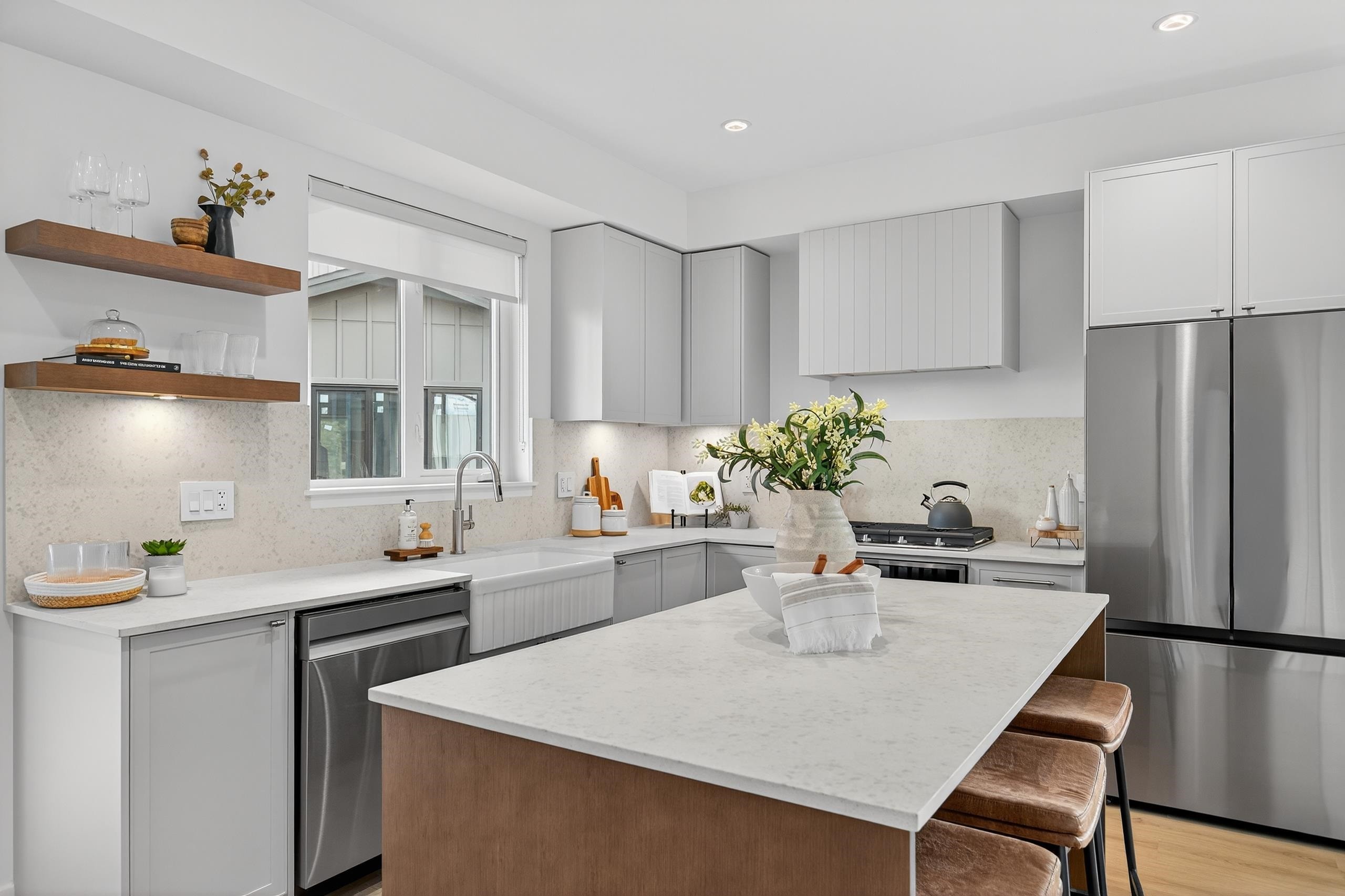 









6828


208a

Street, 6,
Langley,




BC
V2Y 2R7

