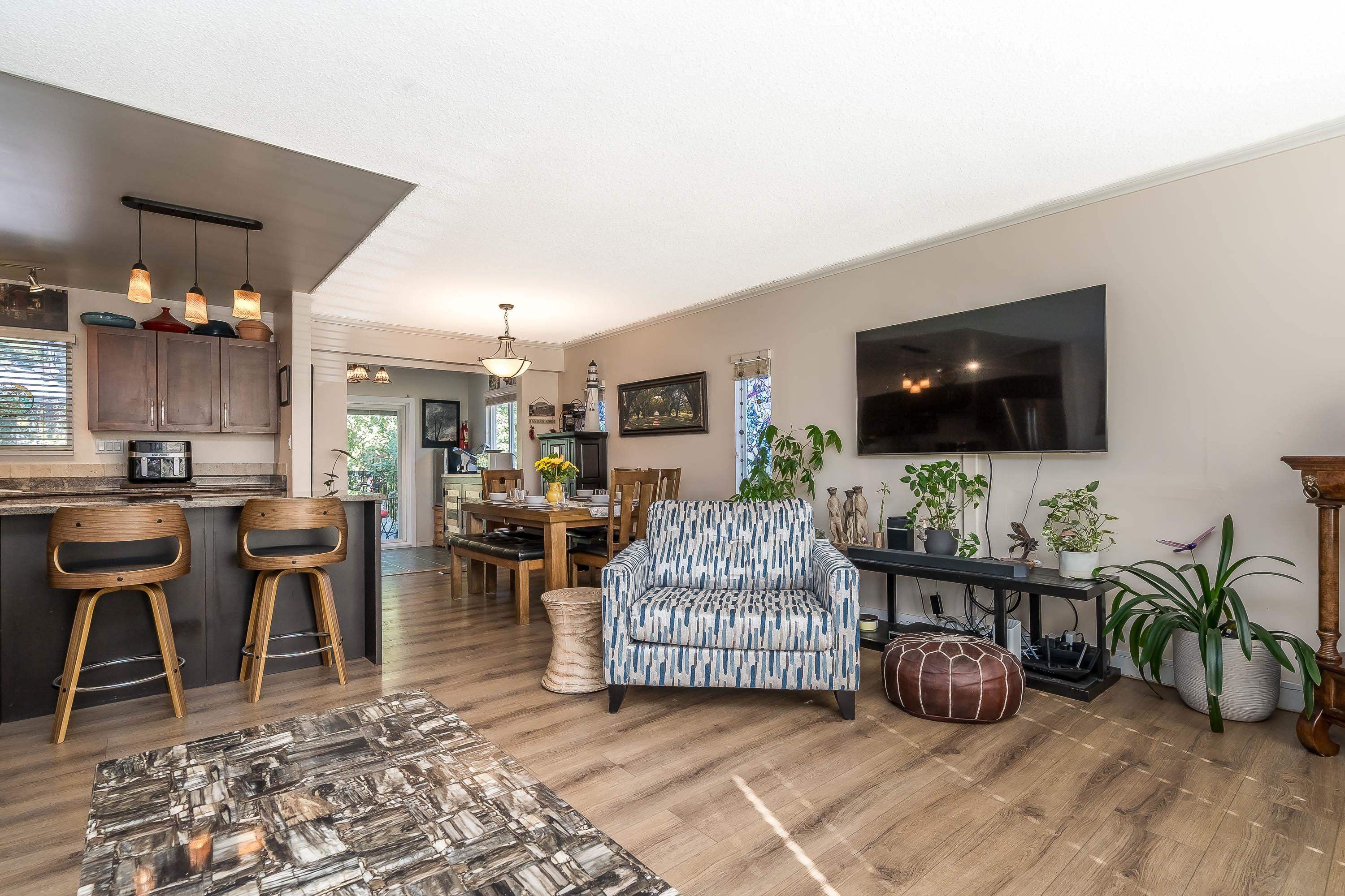 









20651


44

Avenue,
Langley,




BC
V3A 3E5

