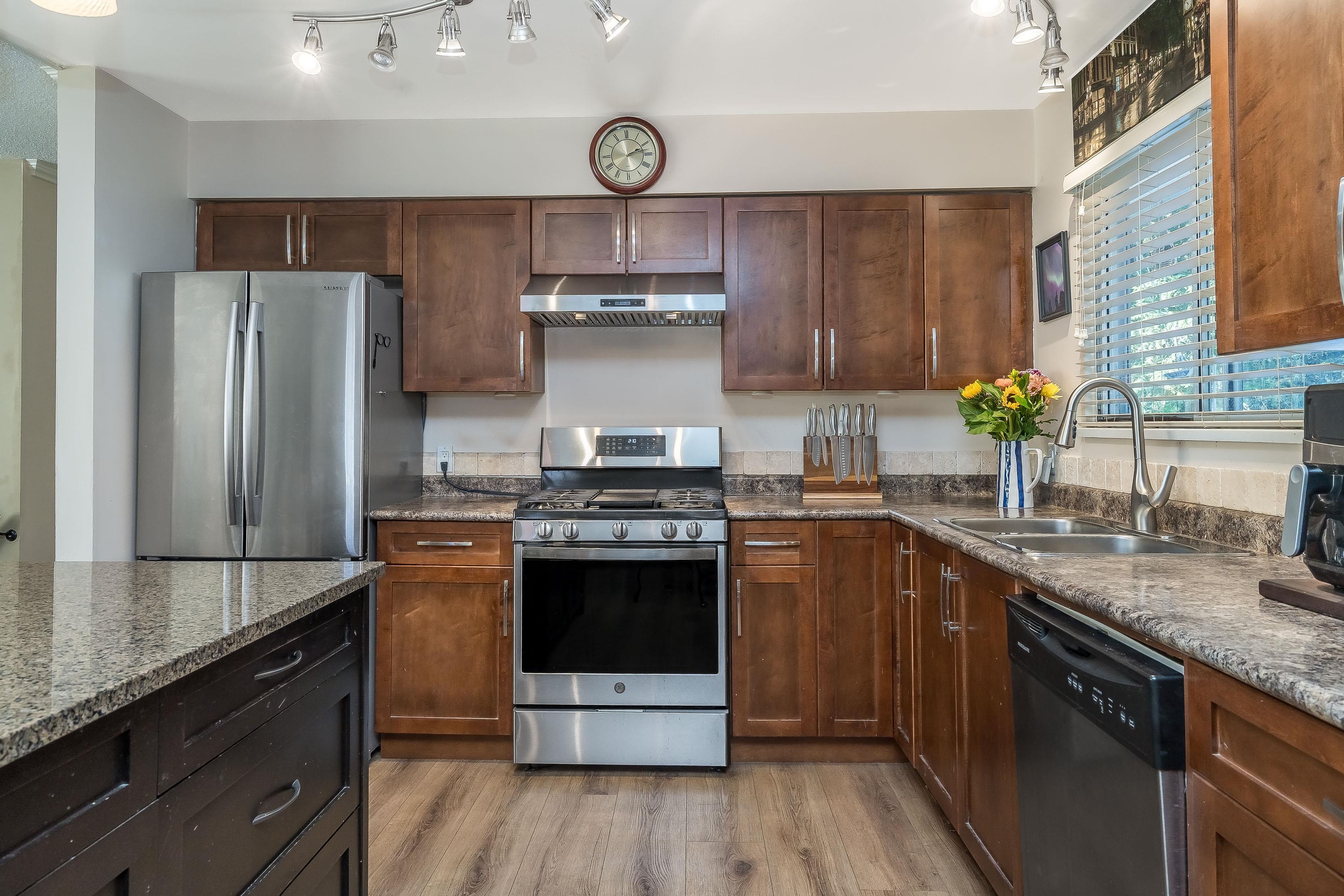 









20651


44

Avenue,
Langley,




BC
V3A 3E5

