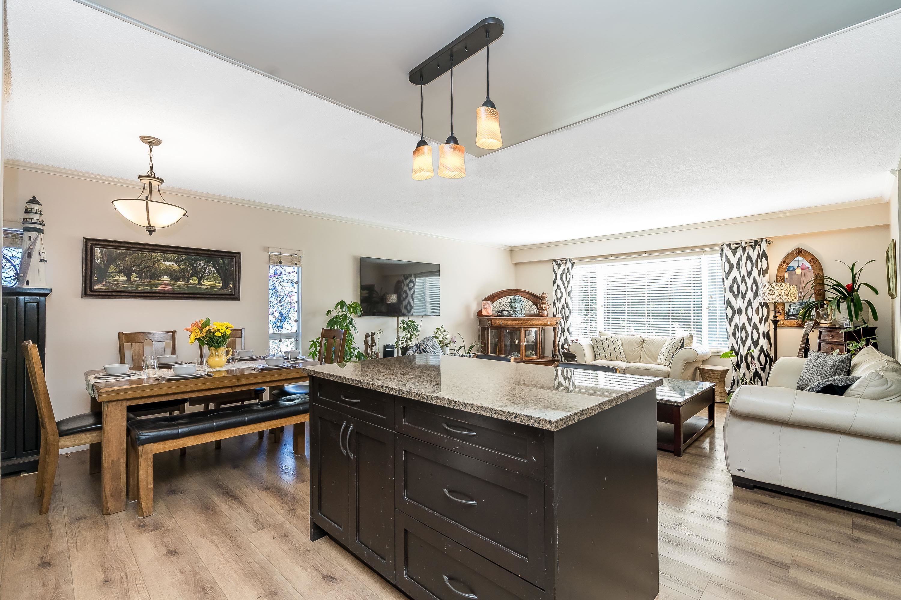 









20651


44

Avenue,
Langley,




BC
V3A 3E5

