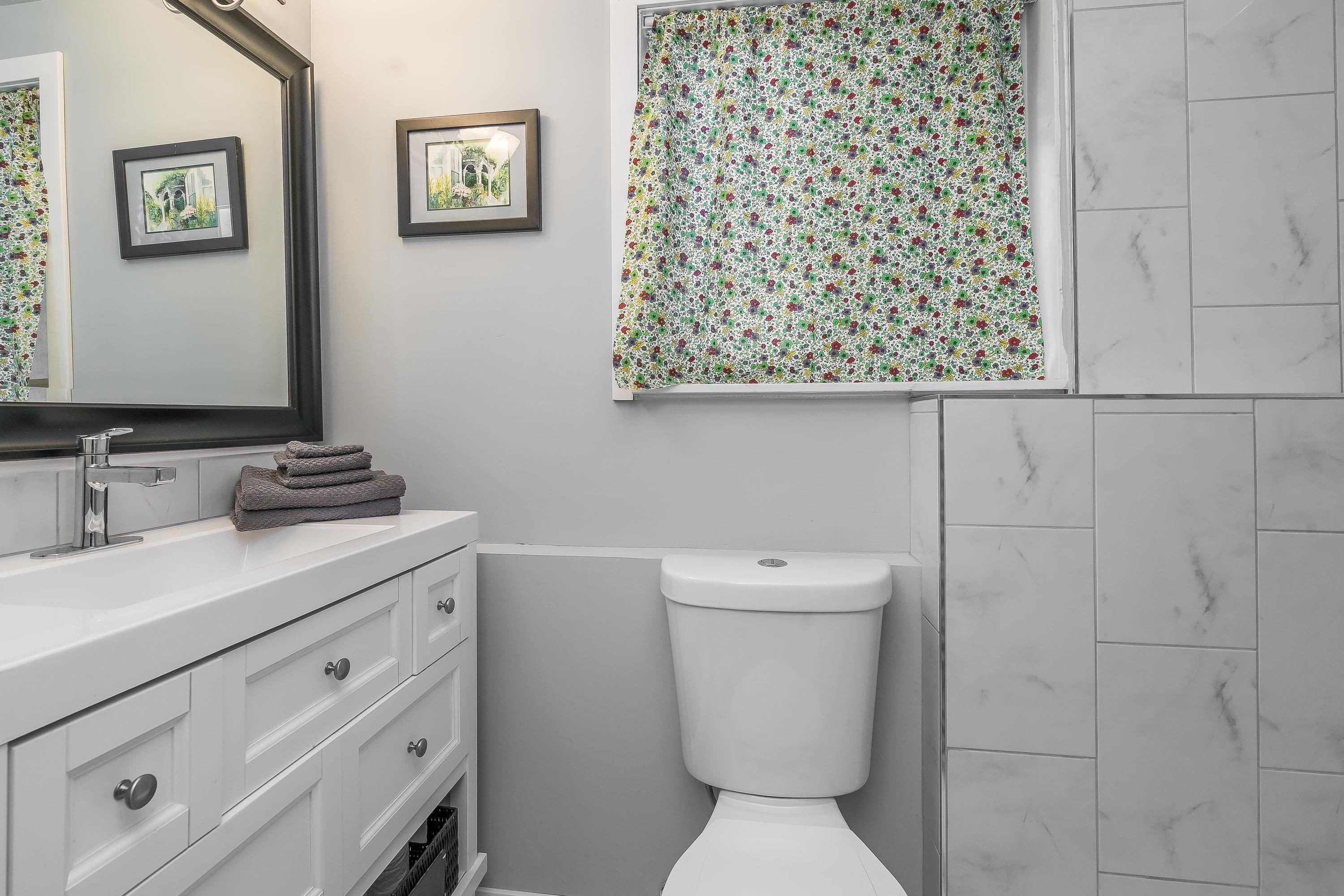 









20651


44

Avenue,
Langley,




BC
V3A 3E5

