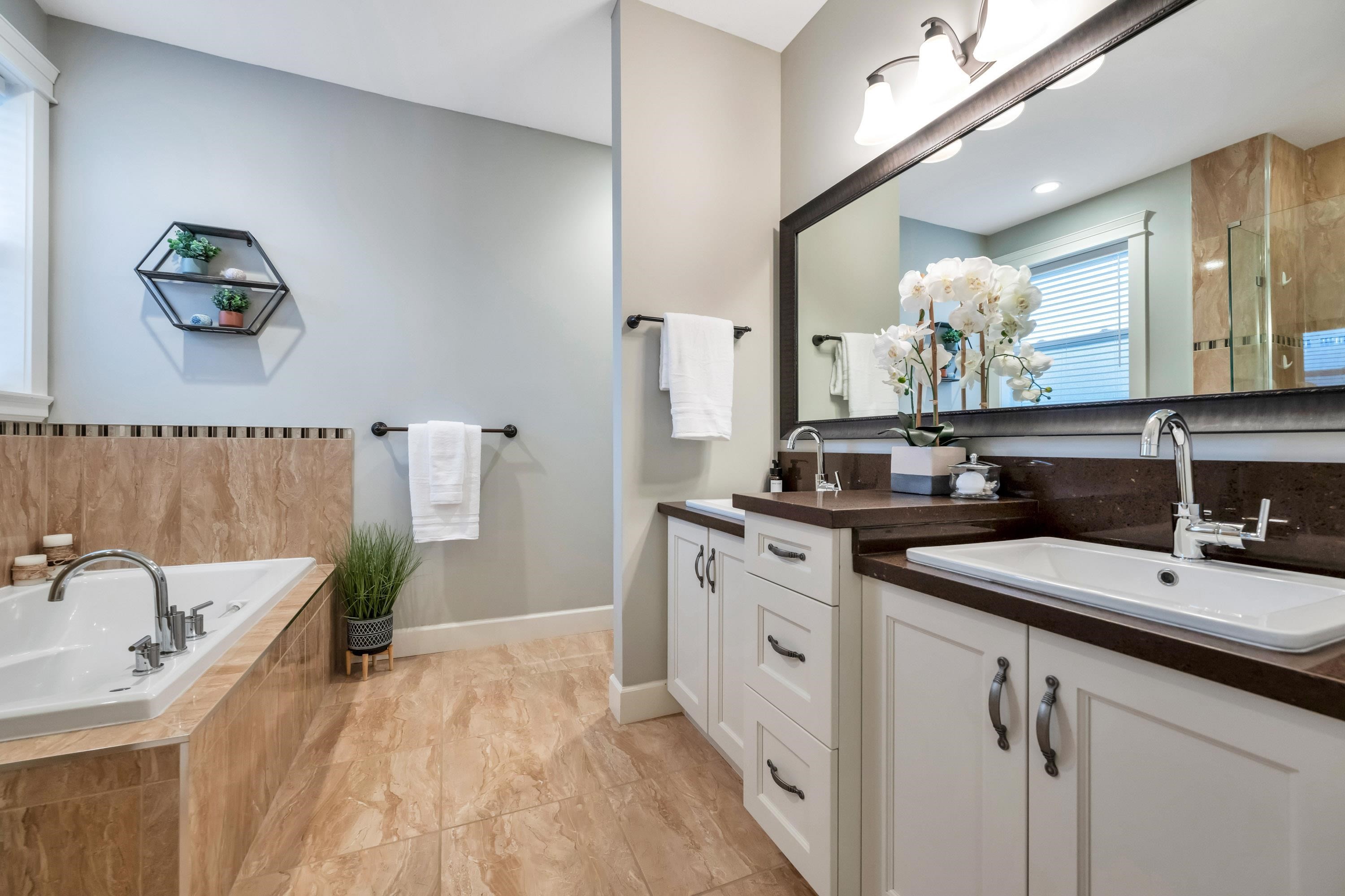 









308


171

Street,
Surrey,




BC
V3Z 9P5

