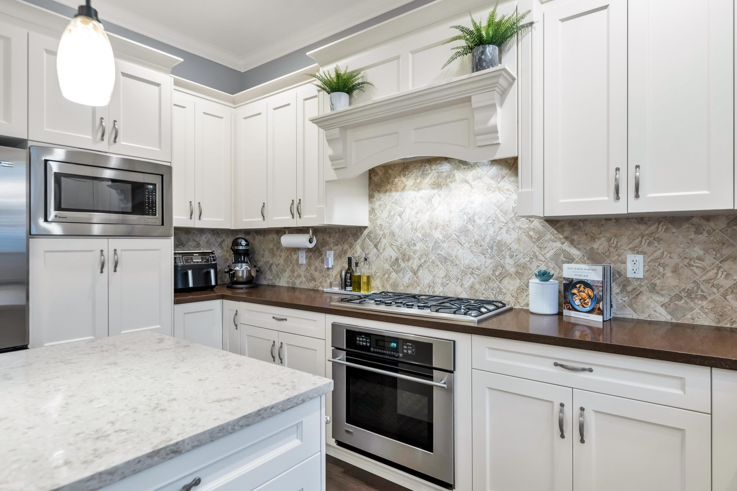 









308


171

Street,
Surrey,




BC
V3Z 9P5

