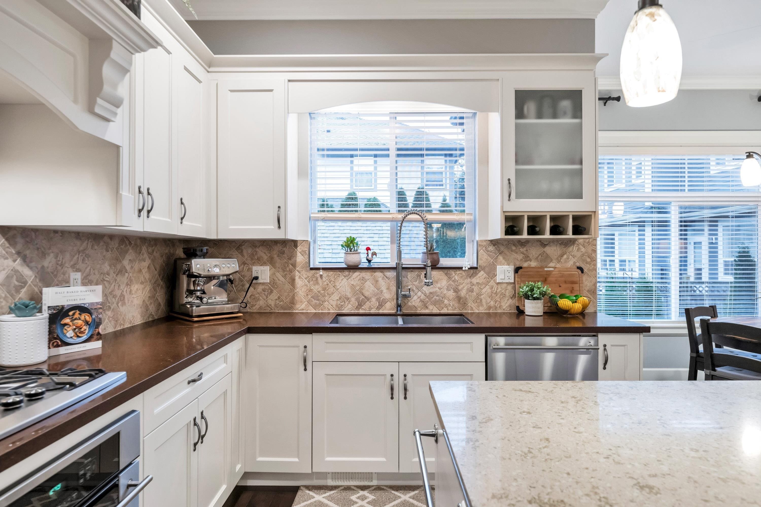 









308


171

Street,
Surrey,




BC
V3Z 9P5

