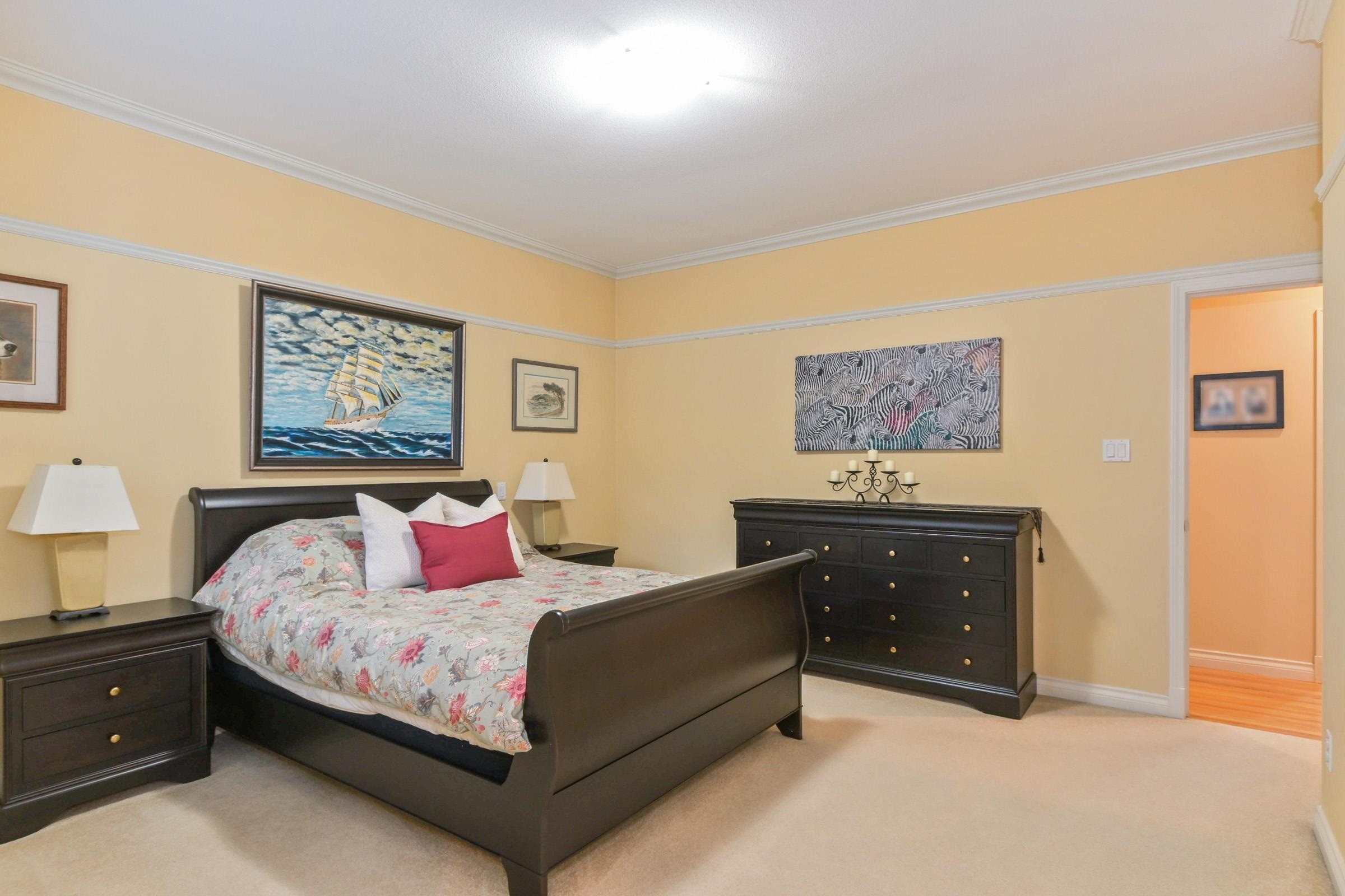 









15560


36b

Avenue,
Surrey,




BC
V3Z 0H1

