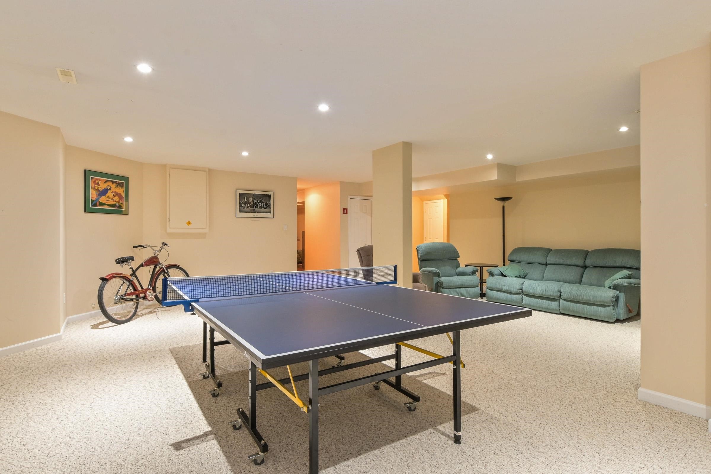 









15560


36b

Avenue,
Surrey,




BC
V3Z 0H1

