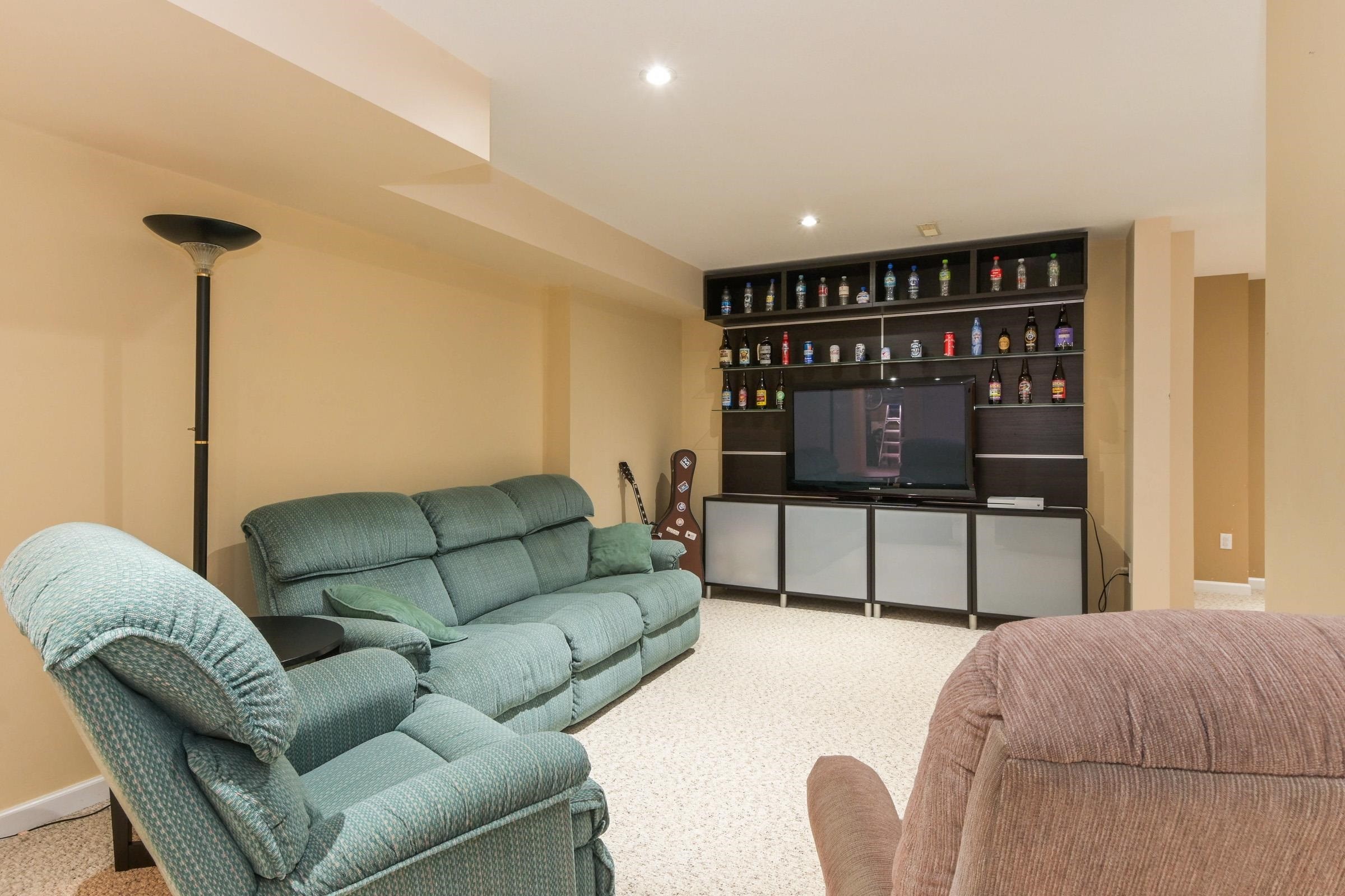 









15560


36b

Avenue,
Surrey,




BC
V3Z 0H1

