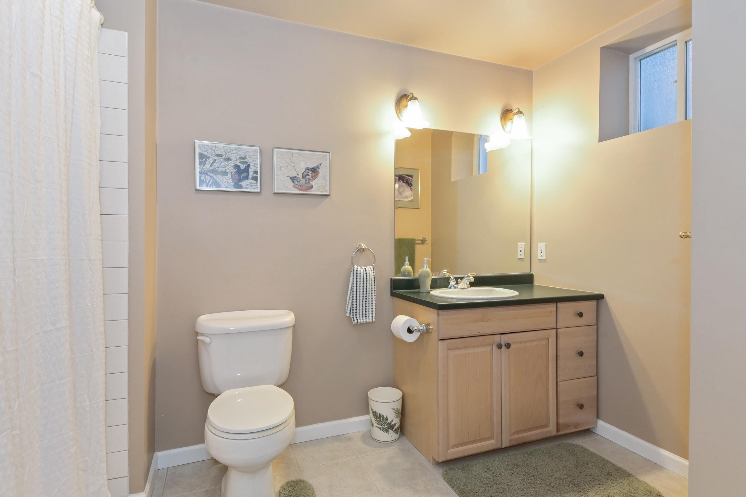 









15560


36b

Avenue,
Surrey,




BC
V3Z 0H1

