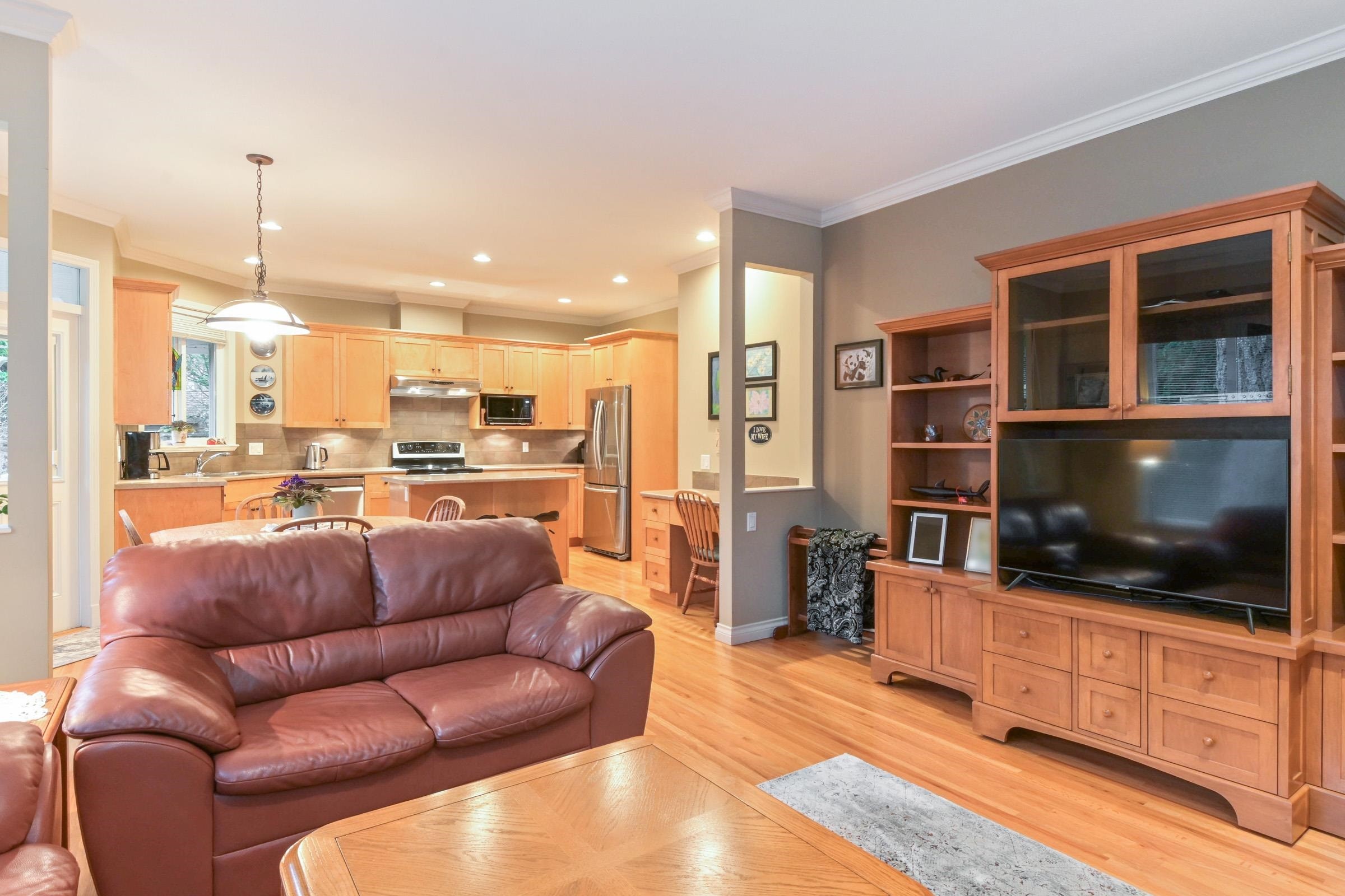 









15560


36b

Avenue,
Surrey,




BC
V3Z 0H1

