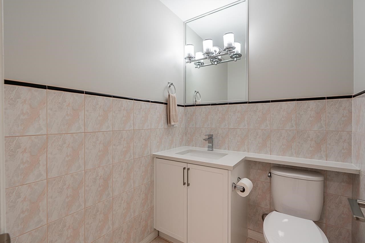 









7070


207

Street,
Langley,




BC
V2Y 1T4

