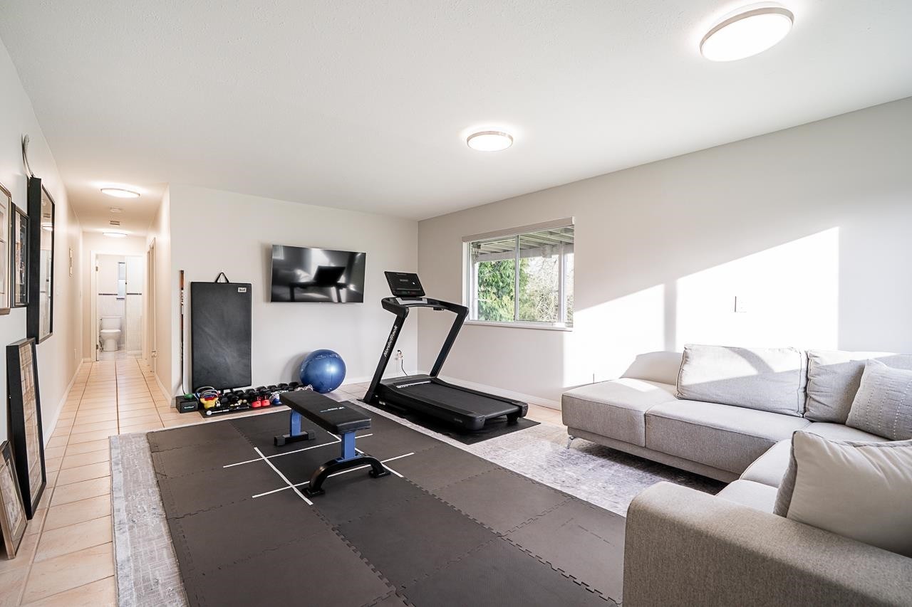 









7070


207

Street,
Langley,




BC
V2Y 1T4

