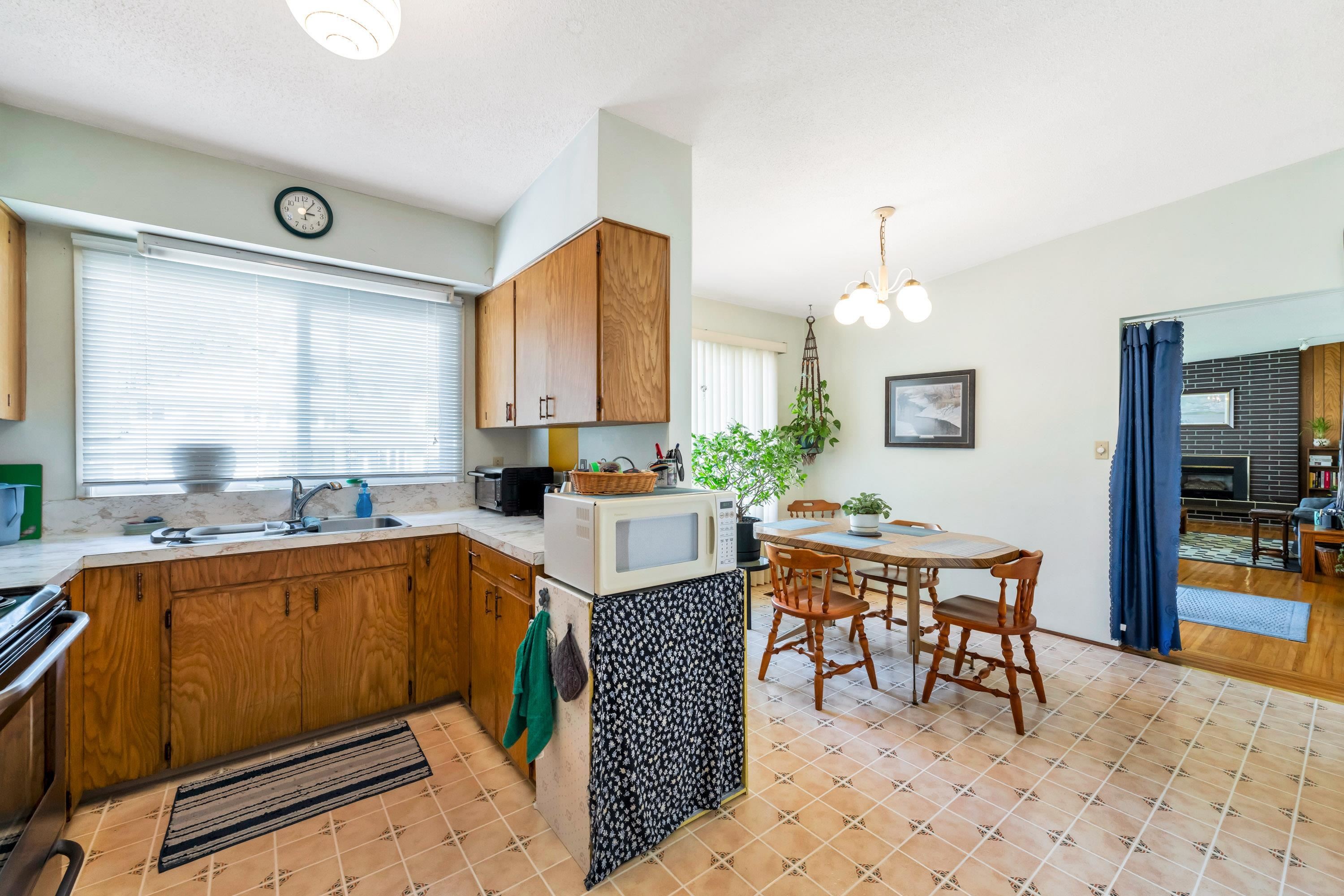 









20580


46

Avenue,
Langley,




BC
V3A 3H6


