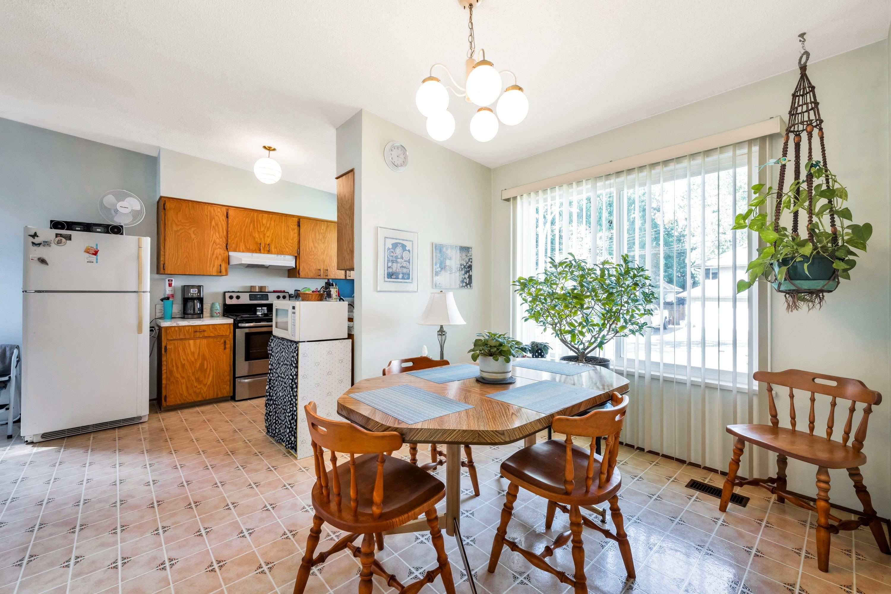 









20580


46

Avenue,
Langley,




BC
V3A 3H6

