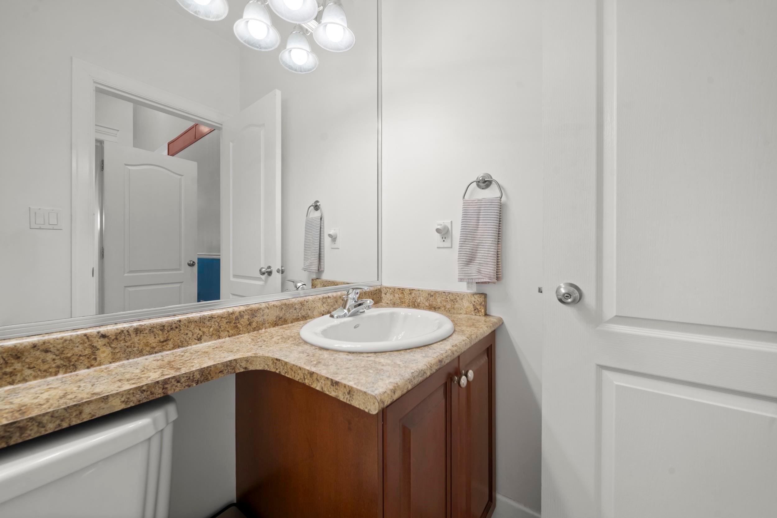 









18973


70b

Avenue,
Surrey,




BC
V4N 5N9

