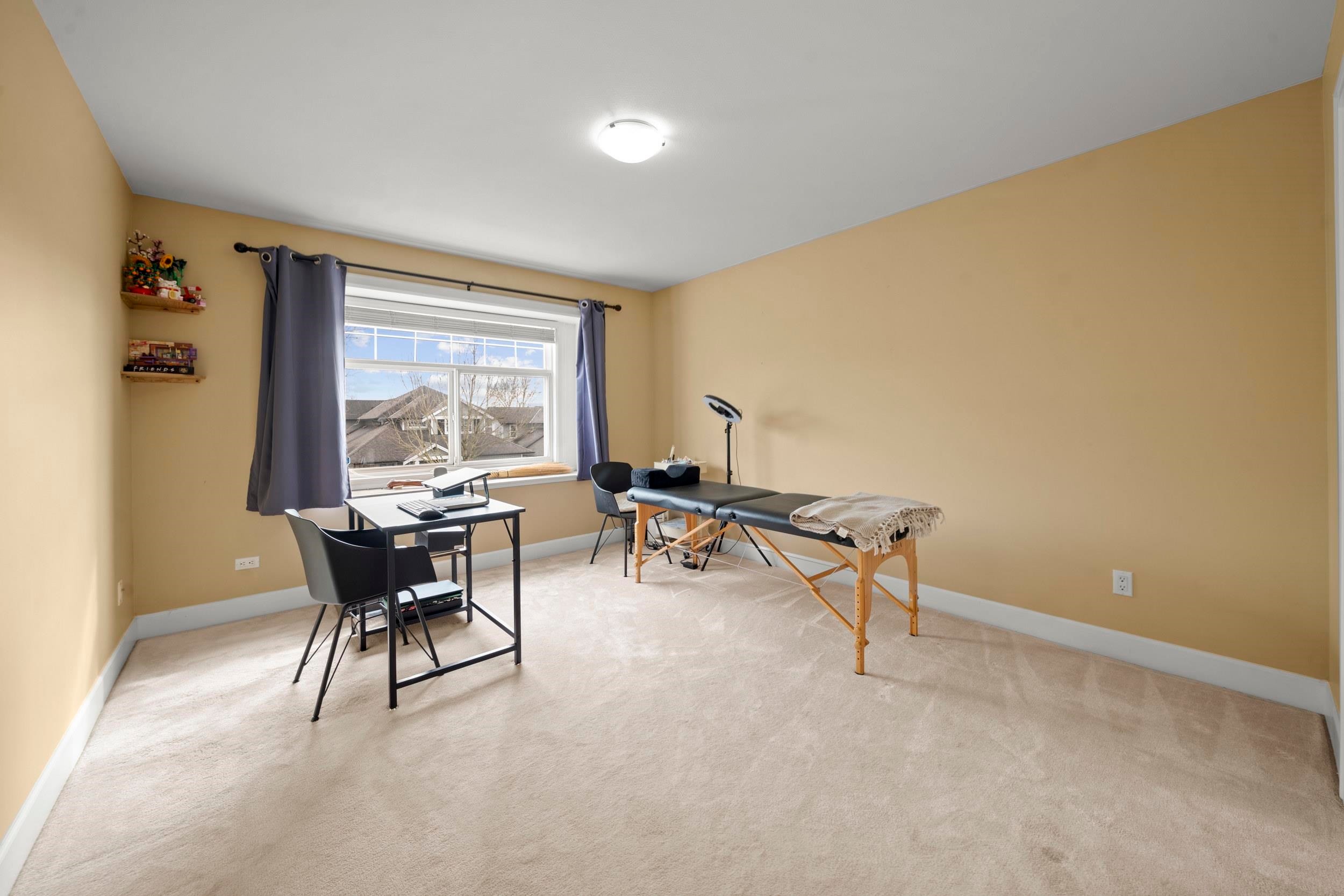 









18973


70b

Avenue,
Surrey,




BC
V4N 5N9

