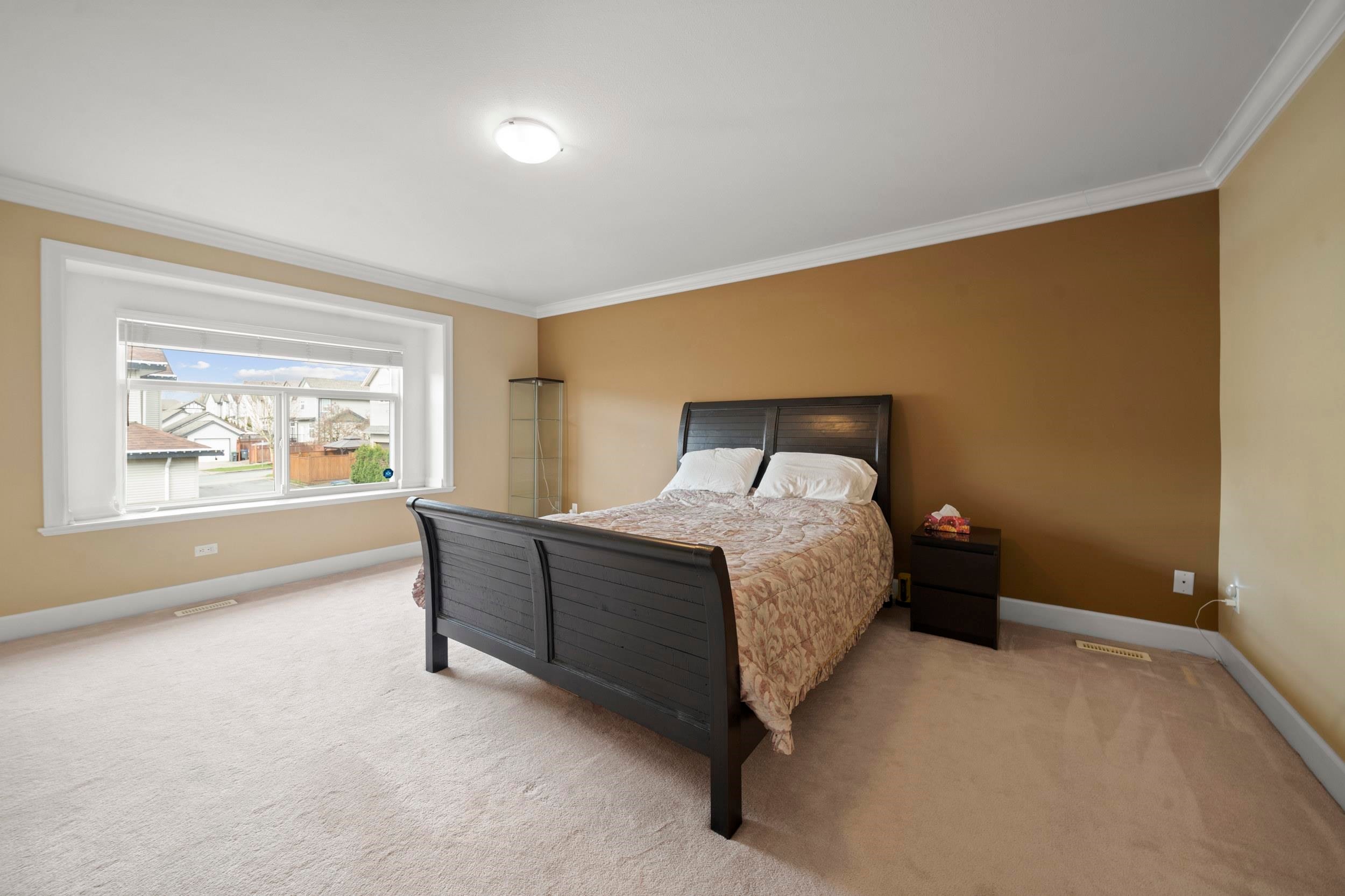 









18973


70b

Avenue,
Surrey,




BC
V4N 5N9

