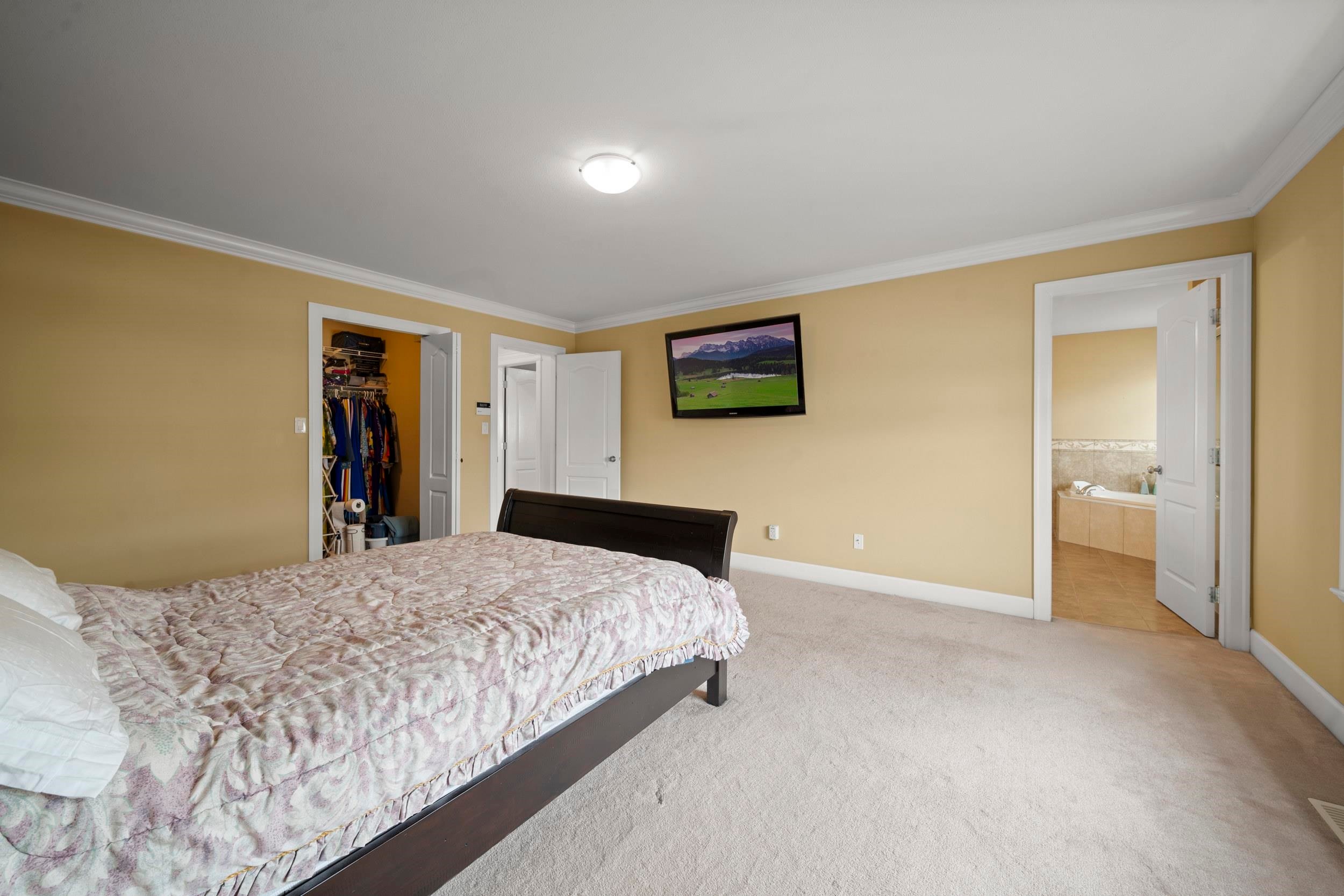 









18973


70b

Avenue,
Surrey,




BC
V4N 5N9

