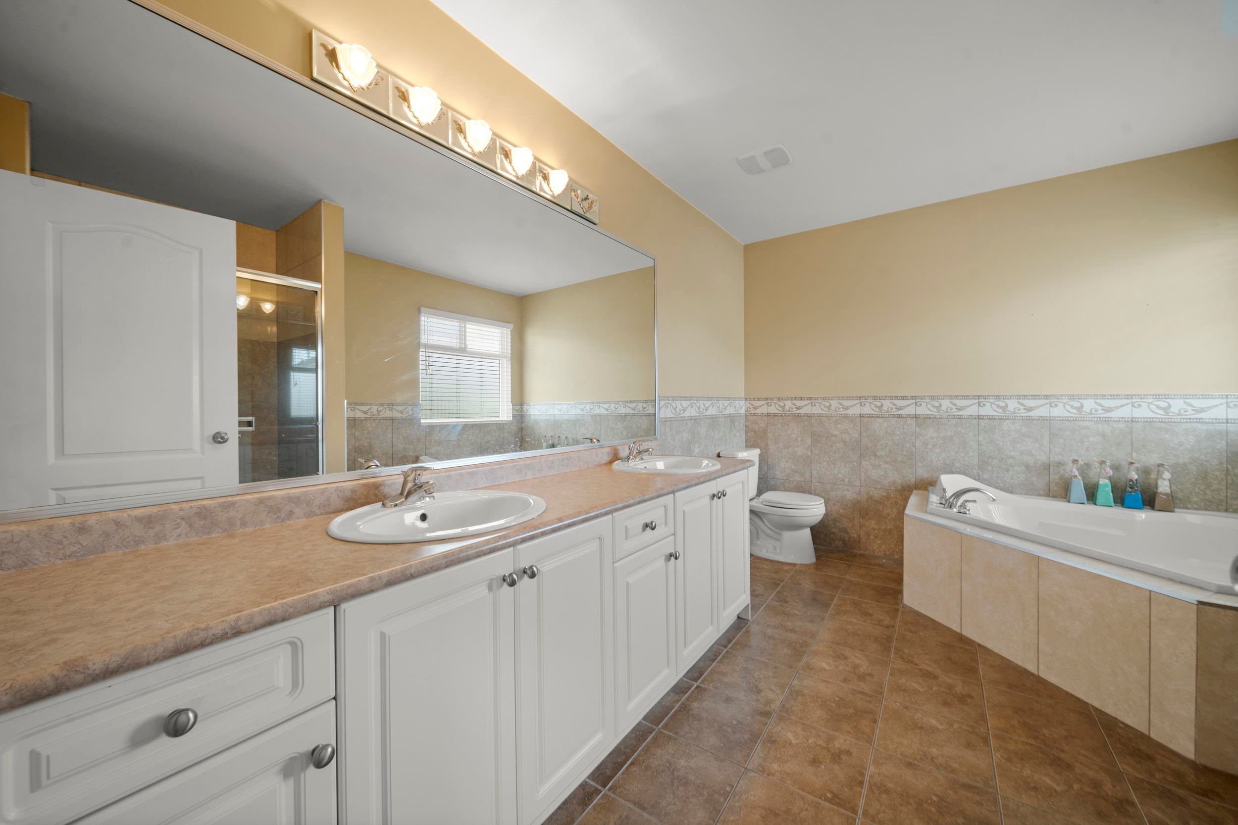 









18973


70b

Avenue,
Surrey,




BC
V4N 5N9

