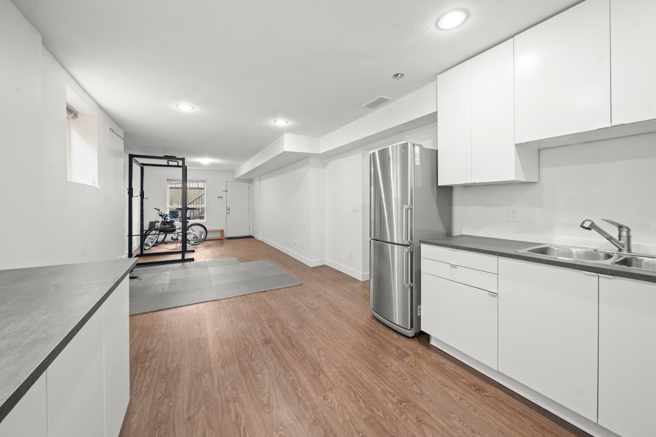 









18973


70b

Avenue,
Surrey,




BC
V4N 5N9

