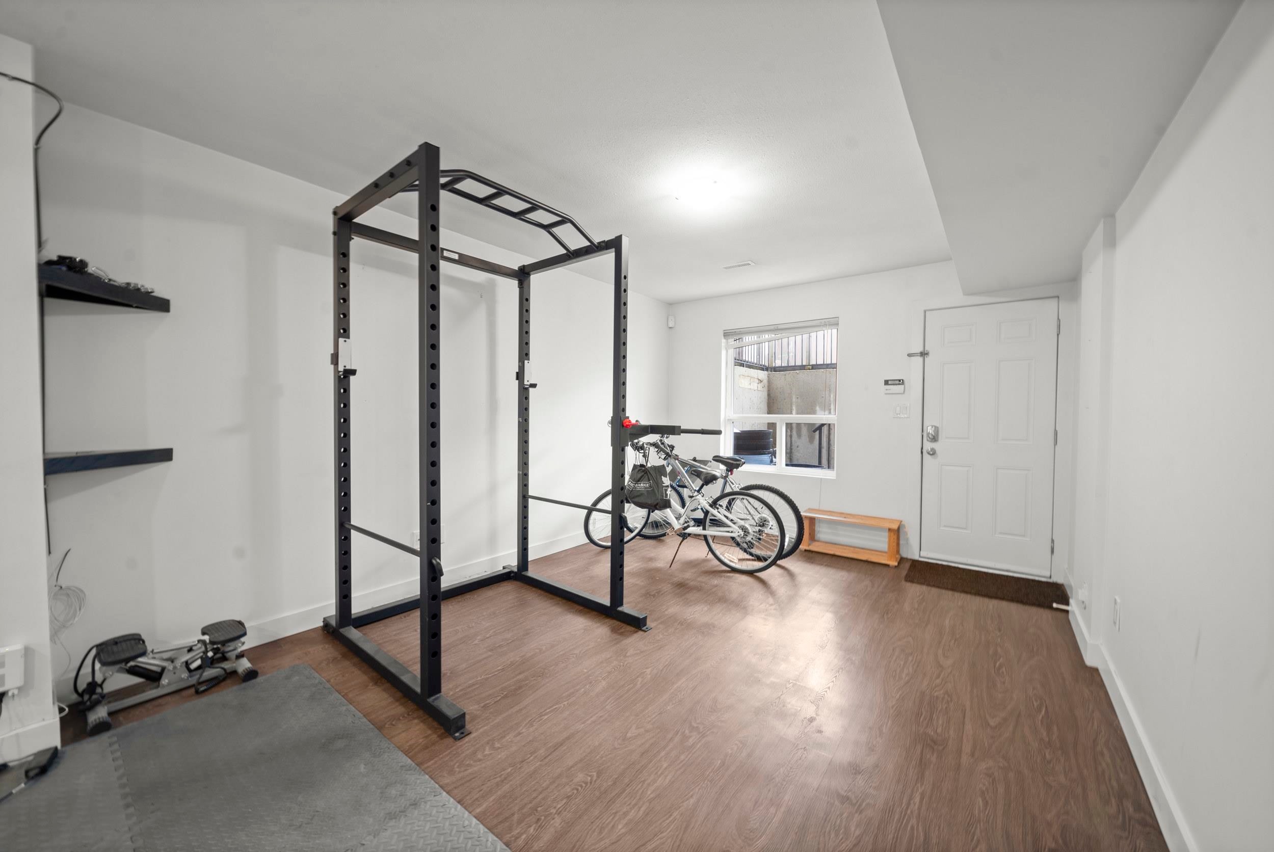 









18973


70b

Avenue,
Surrey,




BC
V4N 5N9

