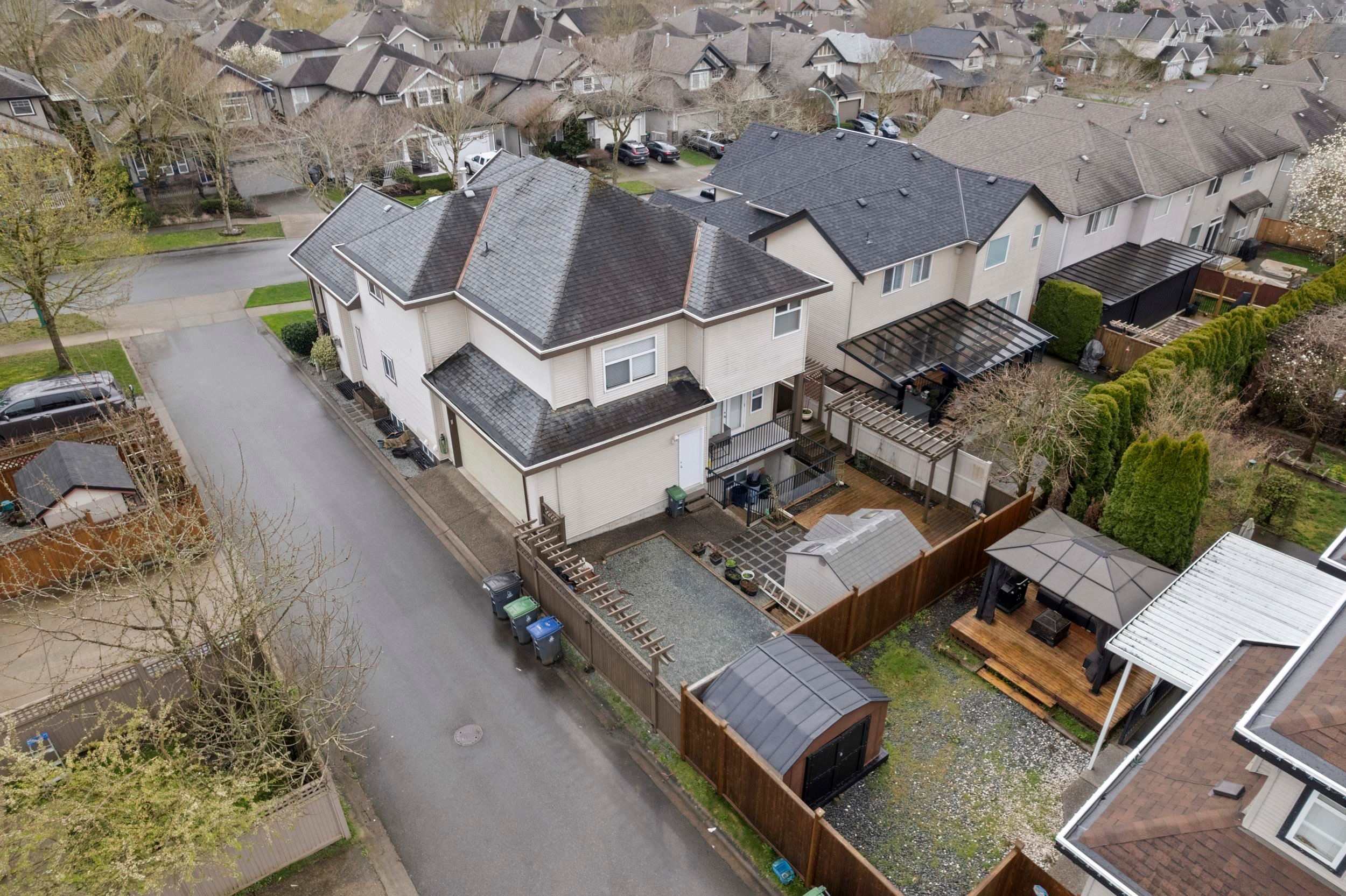 









18973


70b

Avenue,
Surrey,




BC
V4N 5N9

