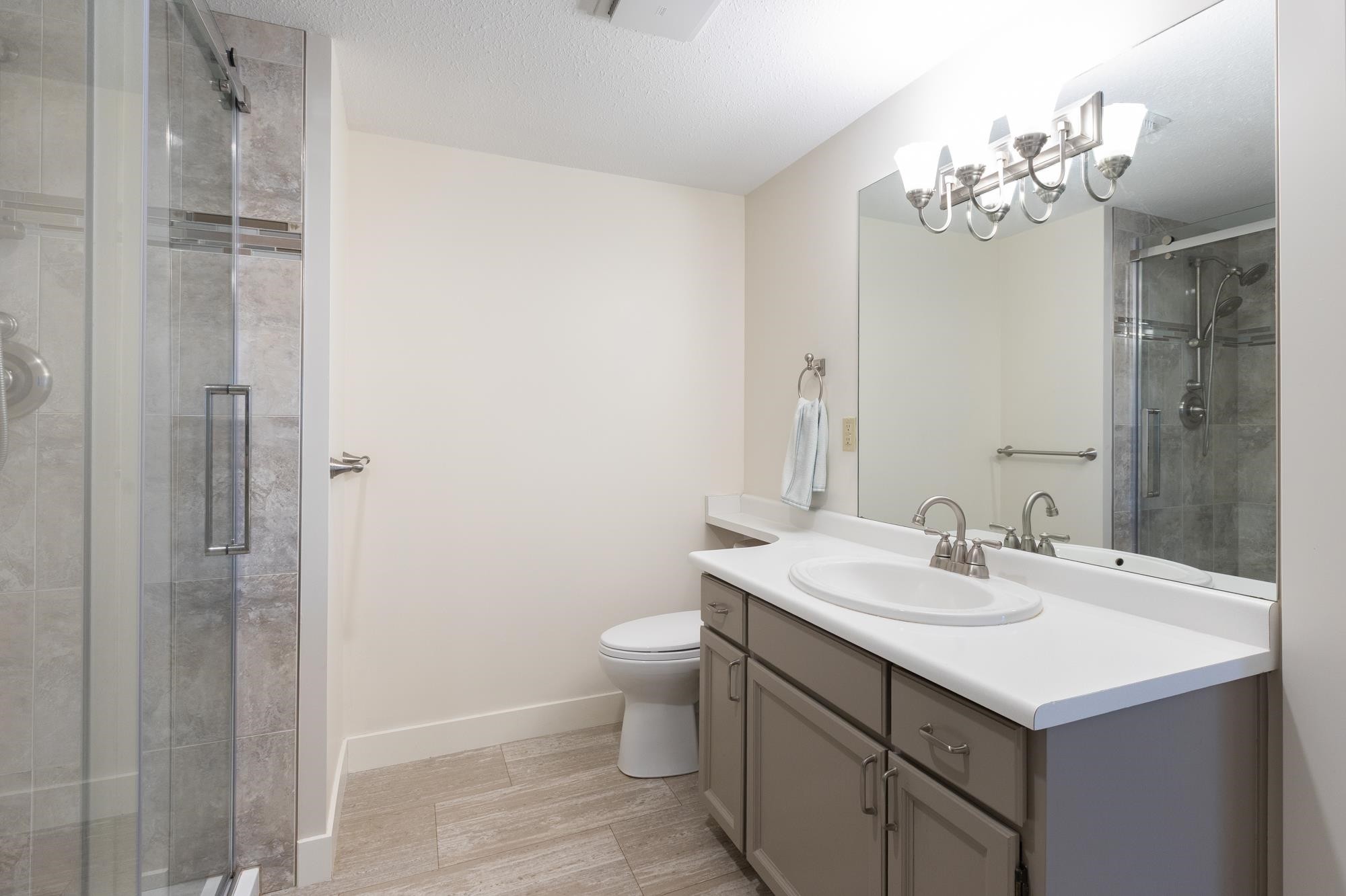 









1378


Fir

Street, 104,
White Rock,




BC
V4B 4B2

