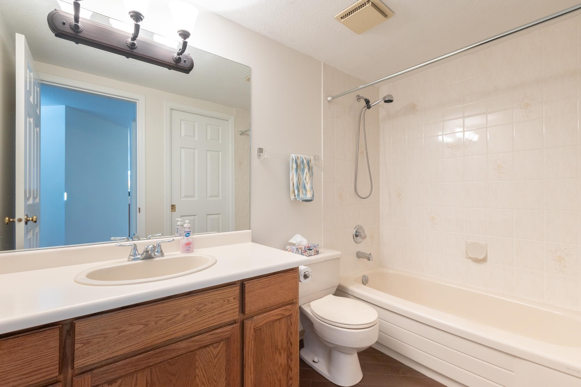 









1378


Fir

Street, 104,
White Rock,




BC
V4B 4B2

