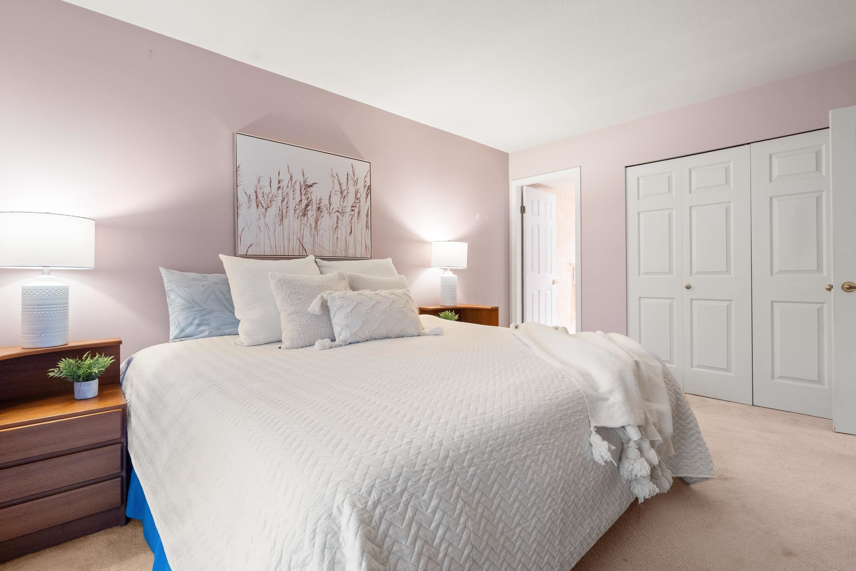 









14950


Thrift

Avenue, 202,
White Rock,




BC
V4B 2J9

