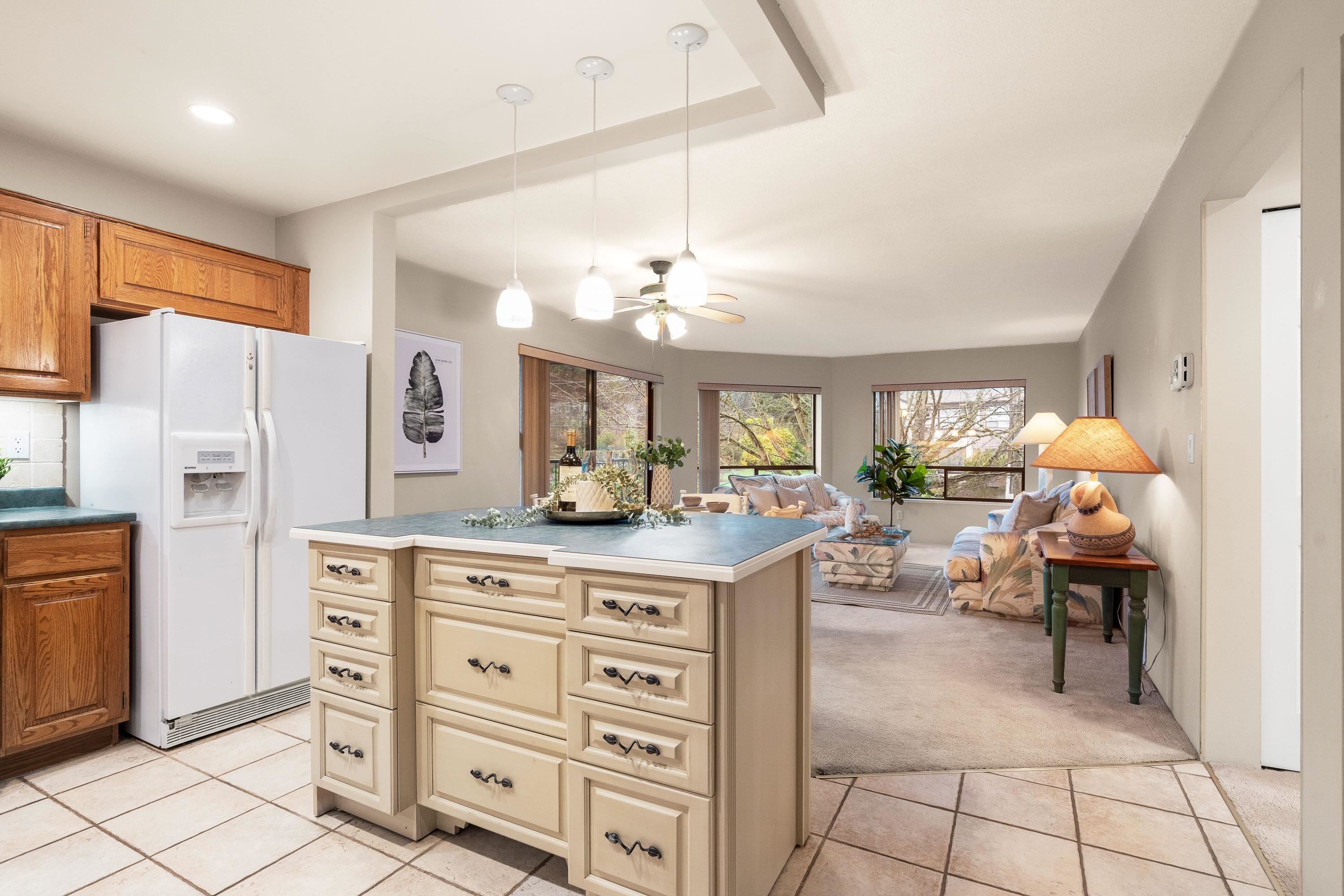 









14950


Thrift

Avenue, 202,
White Rock,




BC
V4B 2J9

