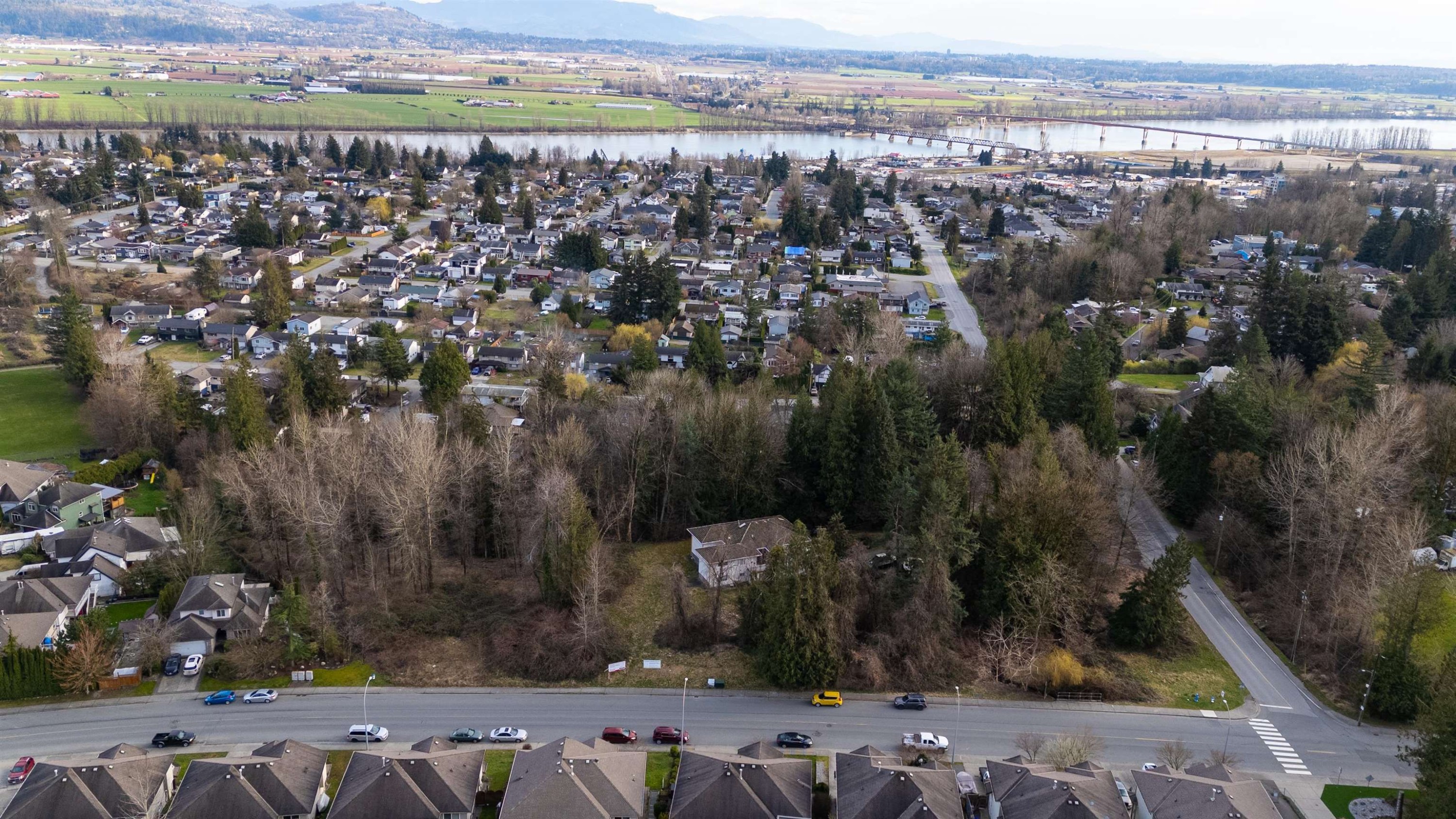 









7816


Dunsmuir

Street,
Mission,




BC
V2V 4B8

