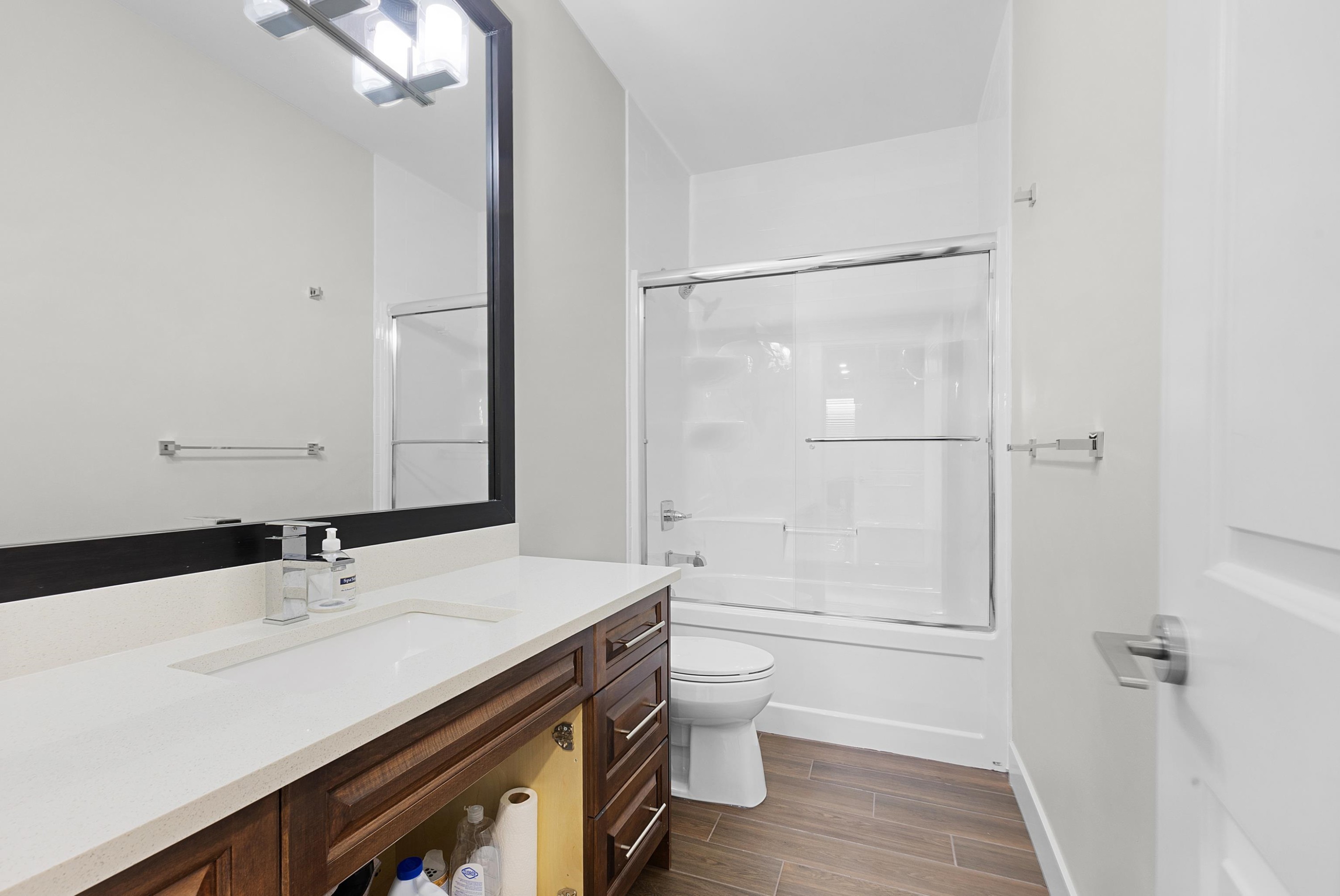









4033


Prairie

Street,
Abbotsford,




BC
V4X 1X2

