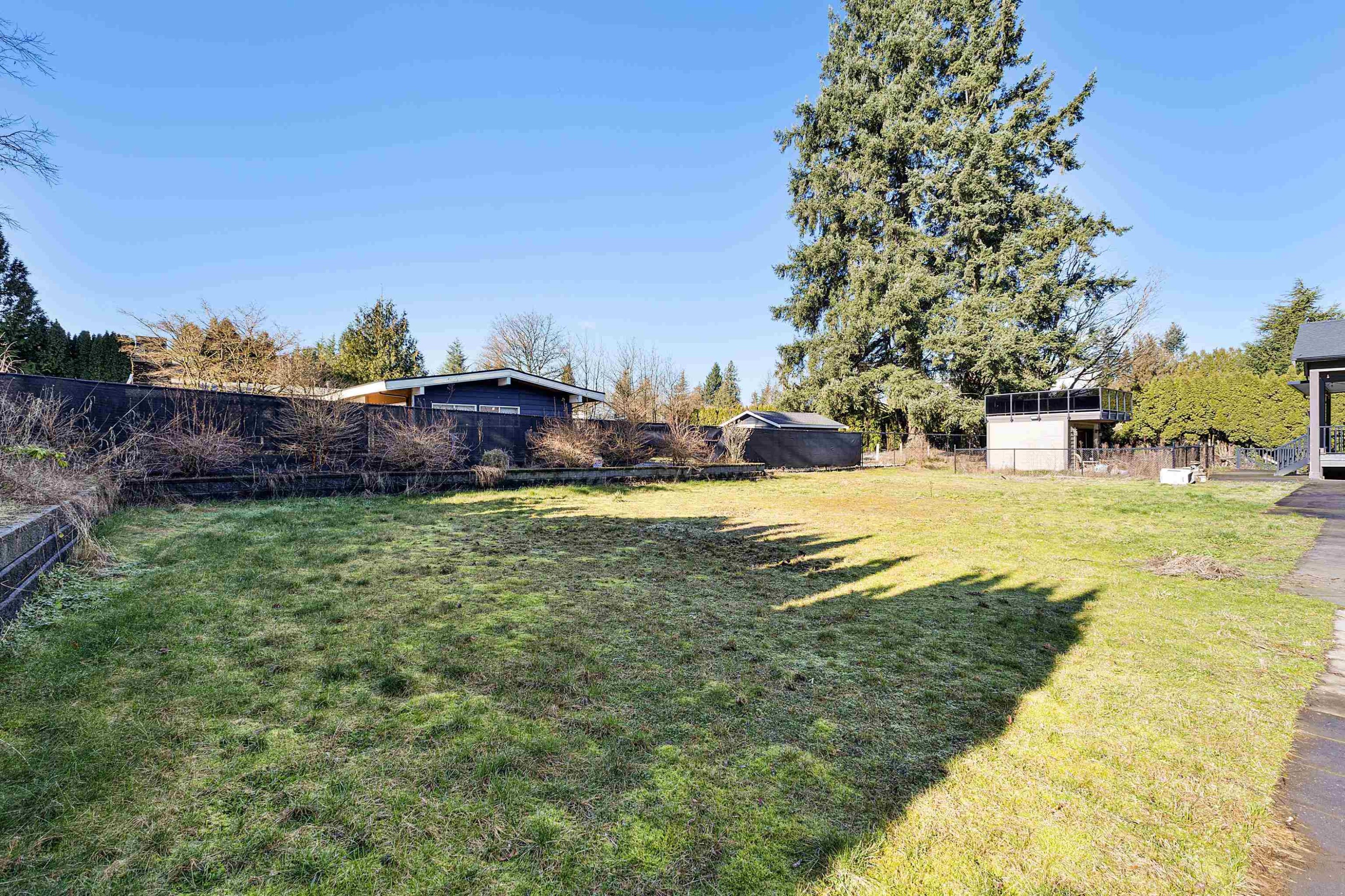 









4033


Prairie

Street,
Abbotsford,




BC
V4X 1X2

