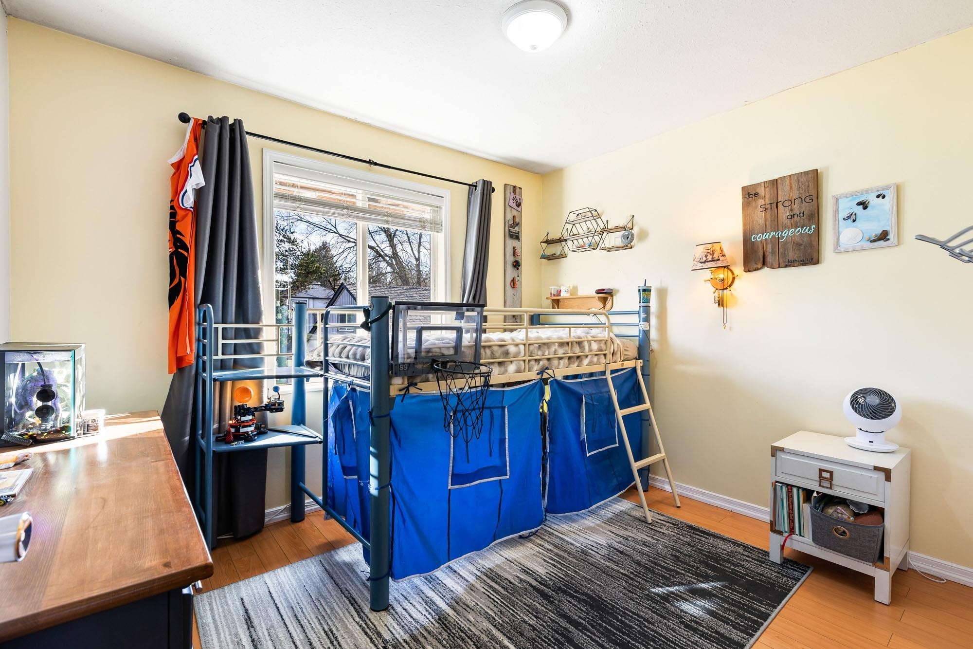 









4875


200

Street,
Langley,




BC
V3A 1L6

