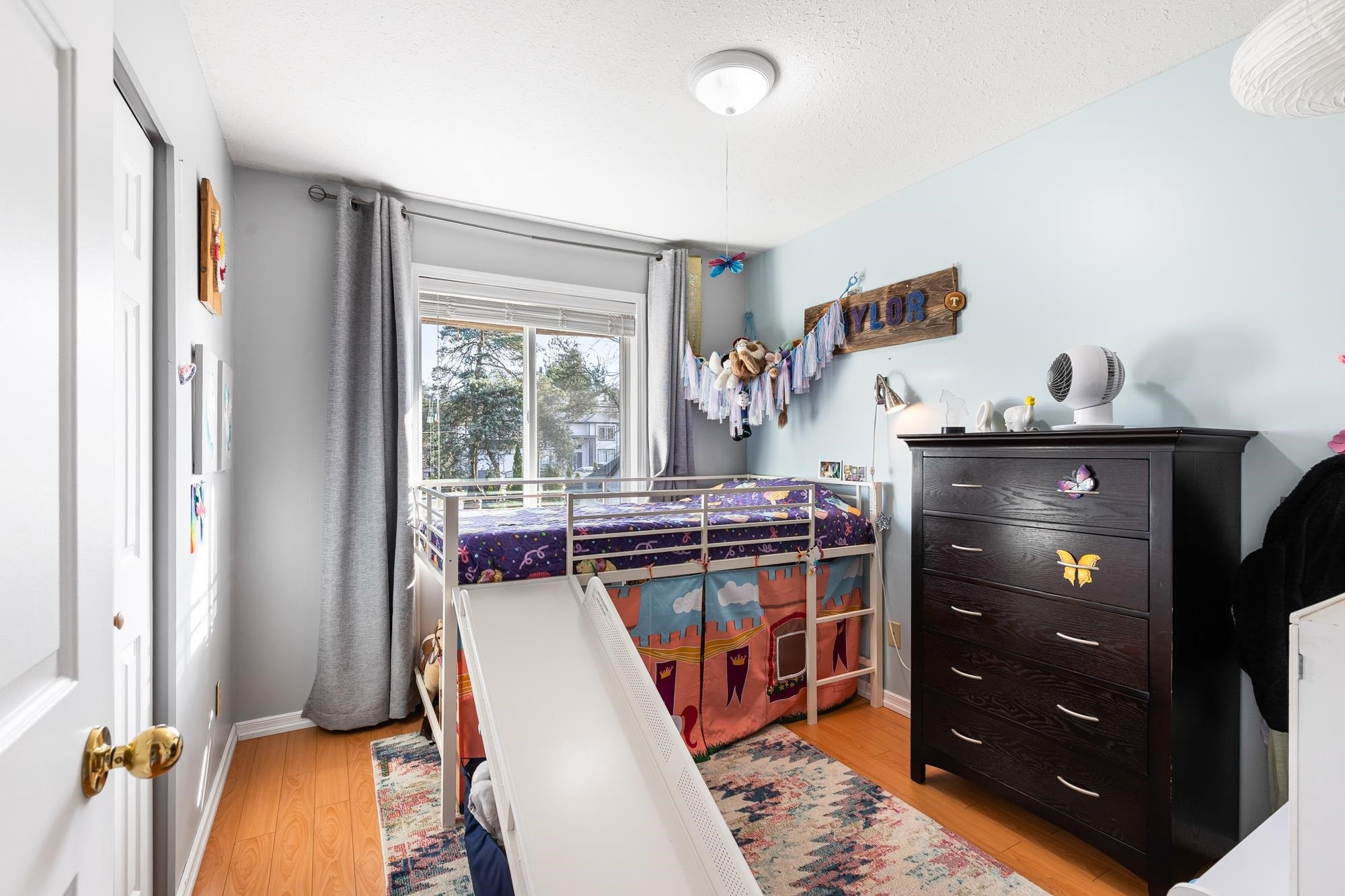 









4875


200

Street,
Langley,




BC
V3A 1L6

