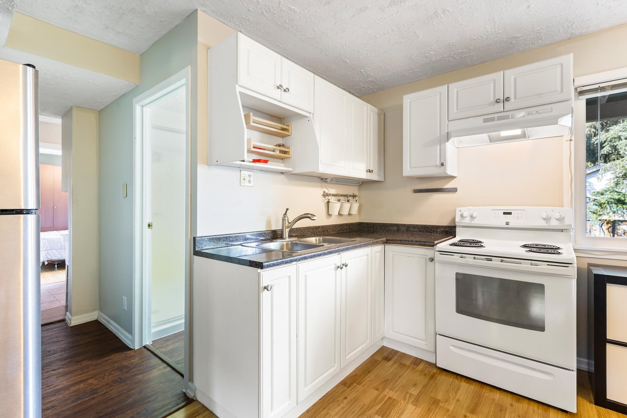 









4875


200

Street,
Langley,




BC
V3A 1L6

